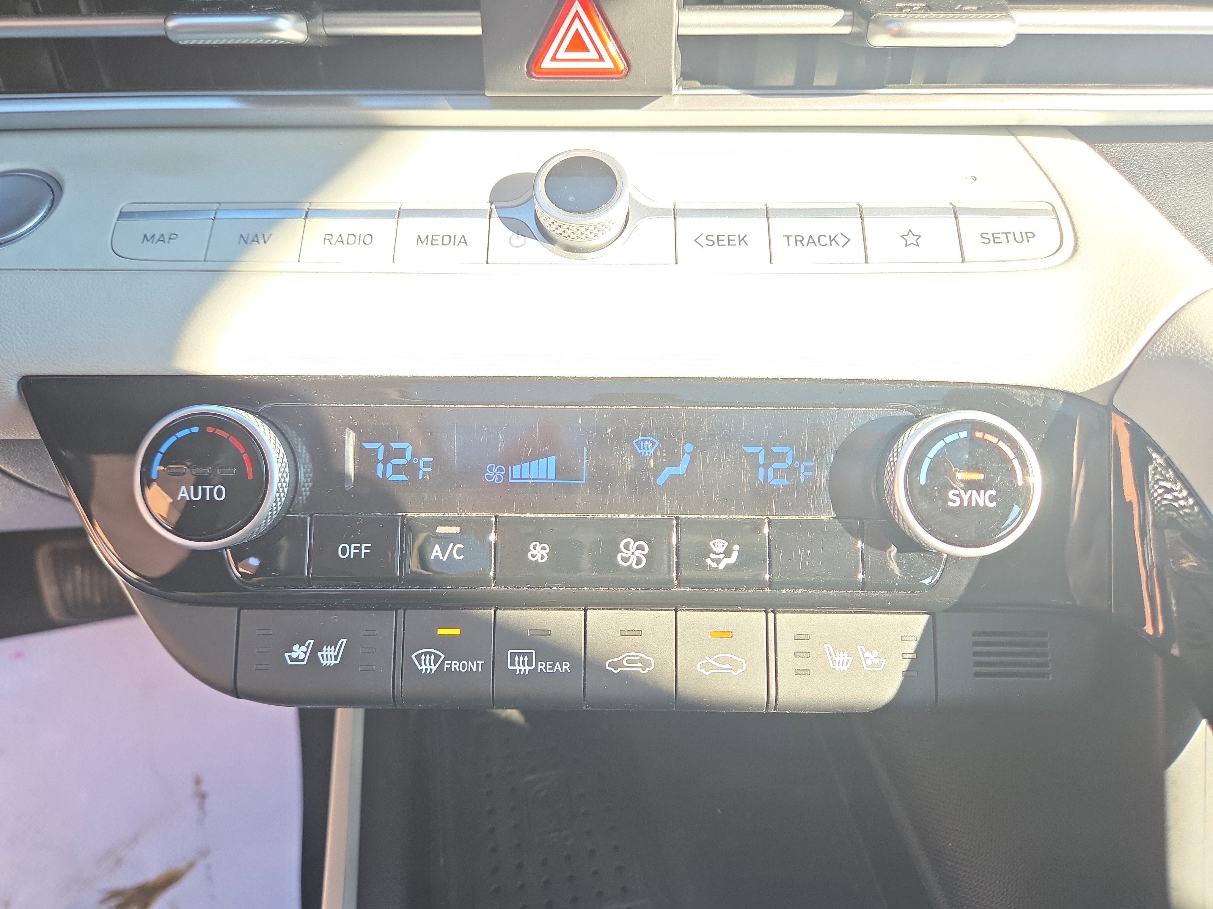 2023 Hyundai Elantra Hybrid Limited