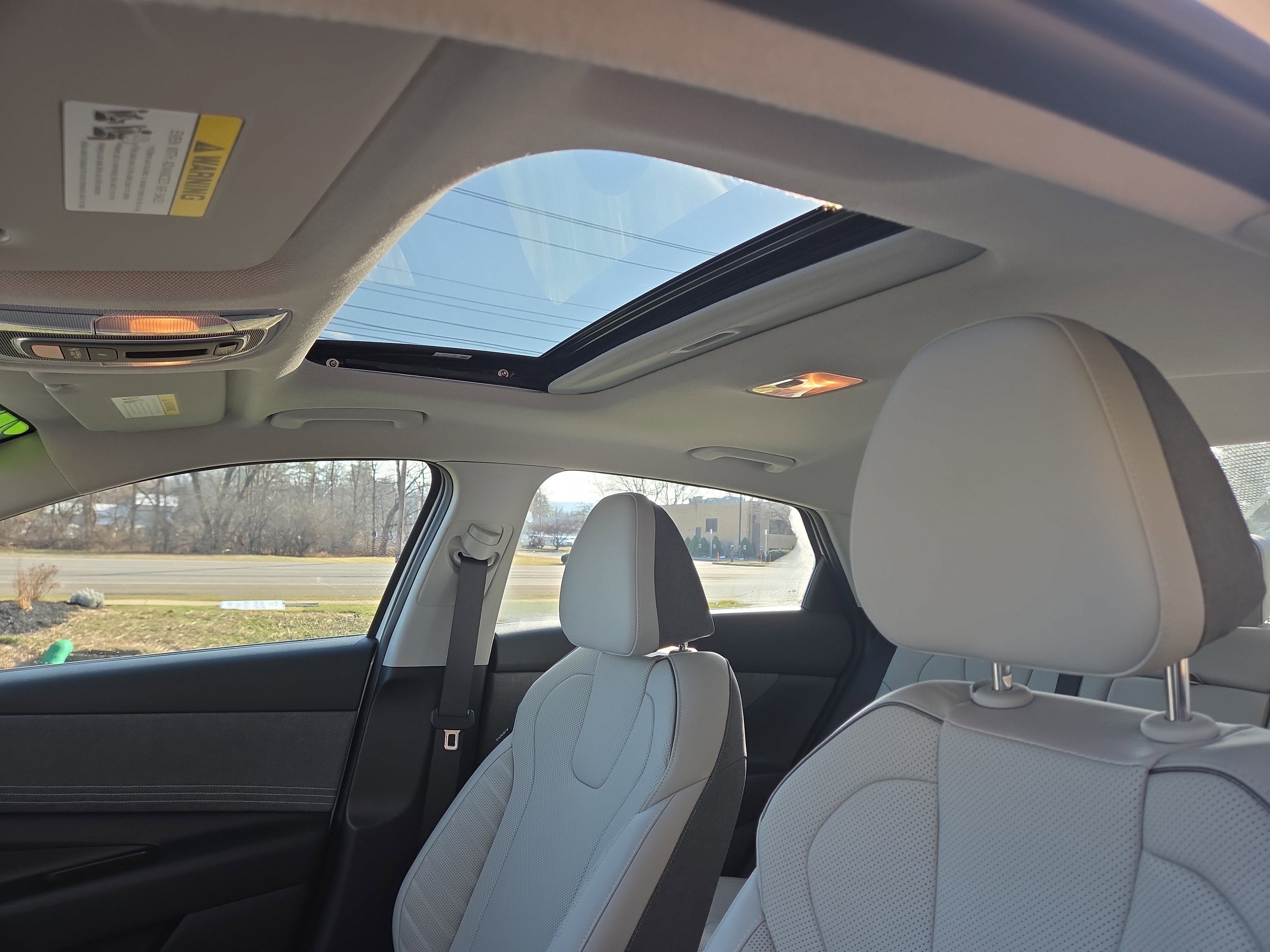 2023 Hyundai Elantra Hybrid Limited