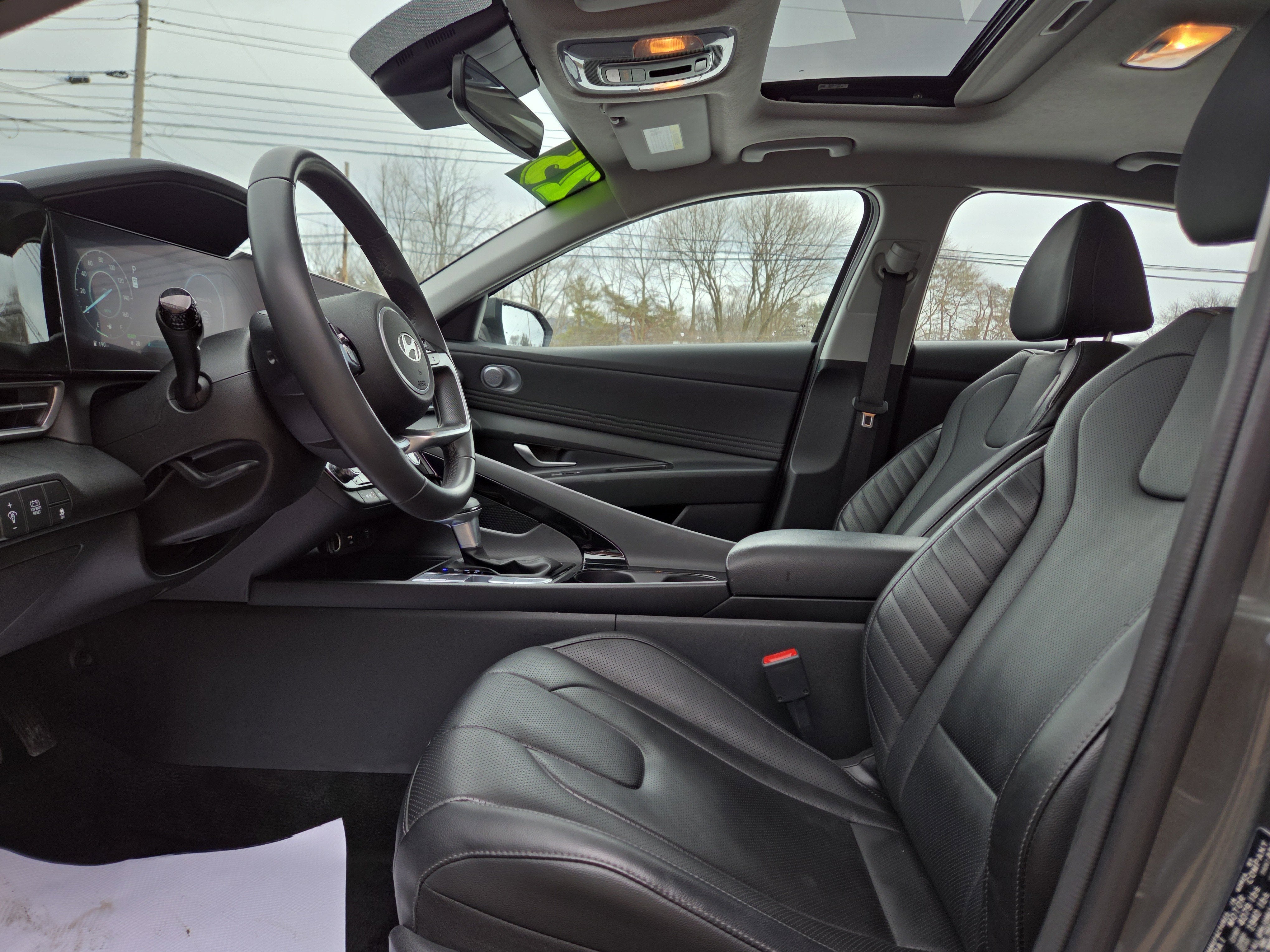 2025 Hyundai Elantra Hybrid Limited