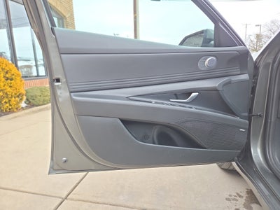 2025 Hyundai Elantra Hybrid Limited