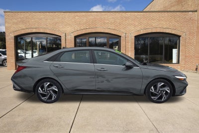 2025 Hyundai Elantra Hybrid Limited