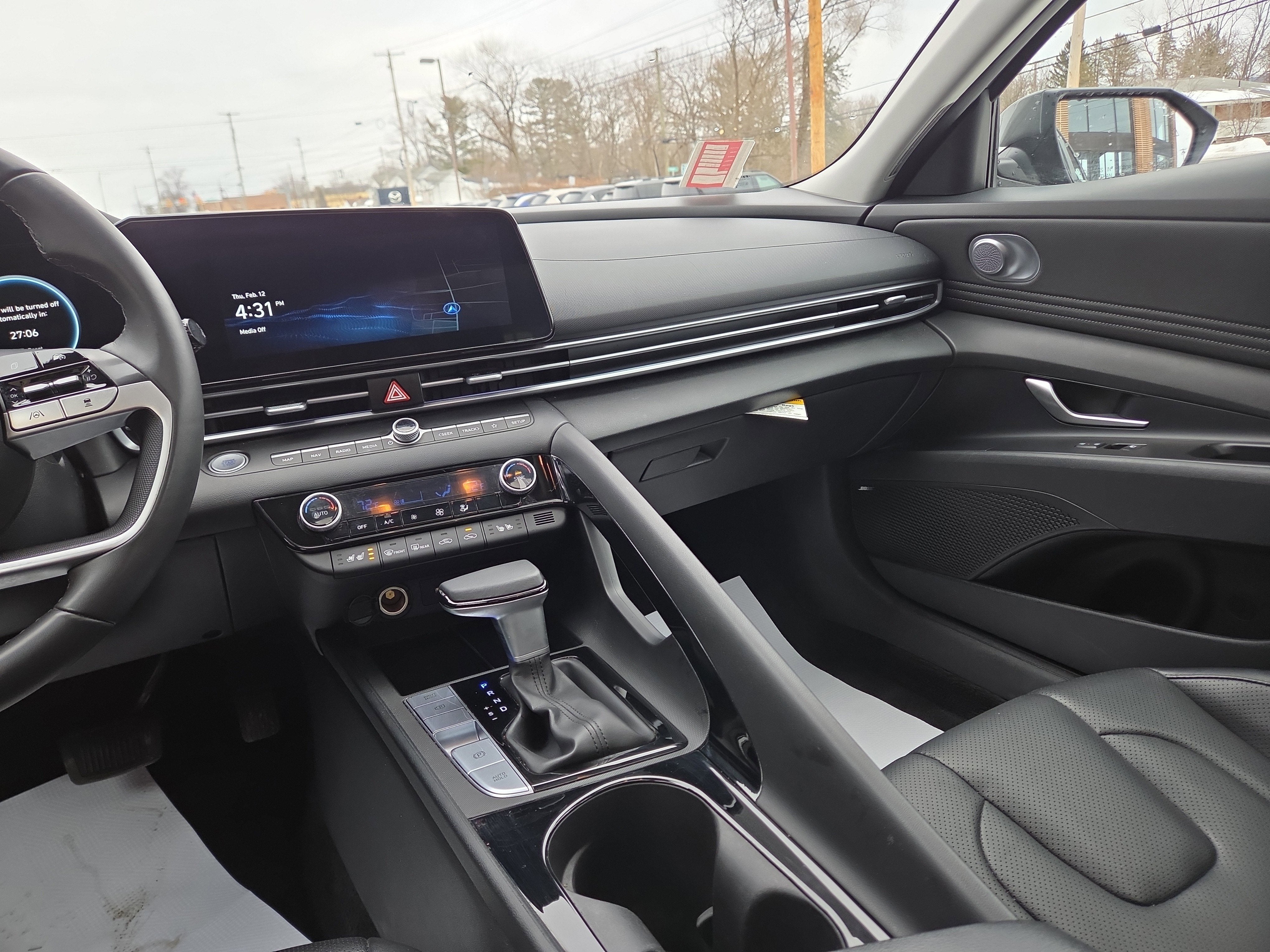 2025 Hyundai Elantra Hybrid Limited