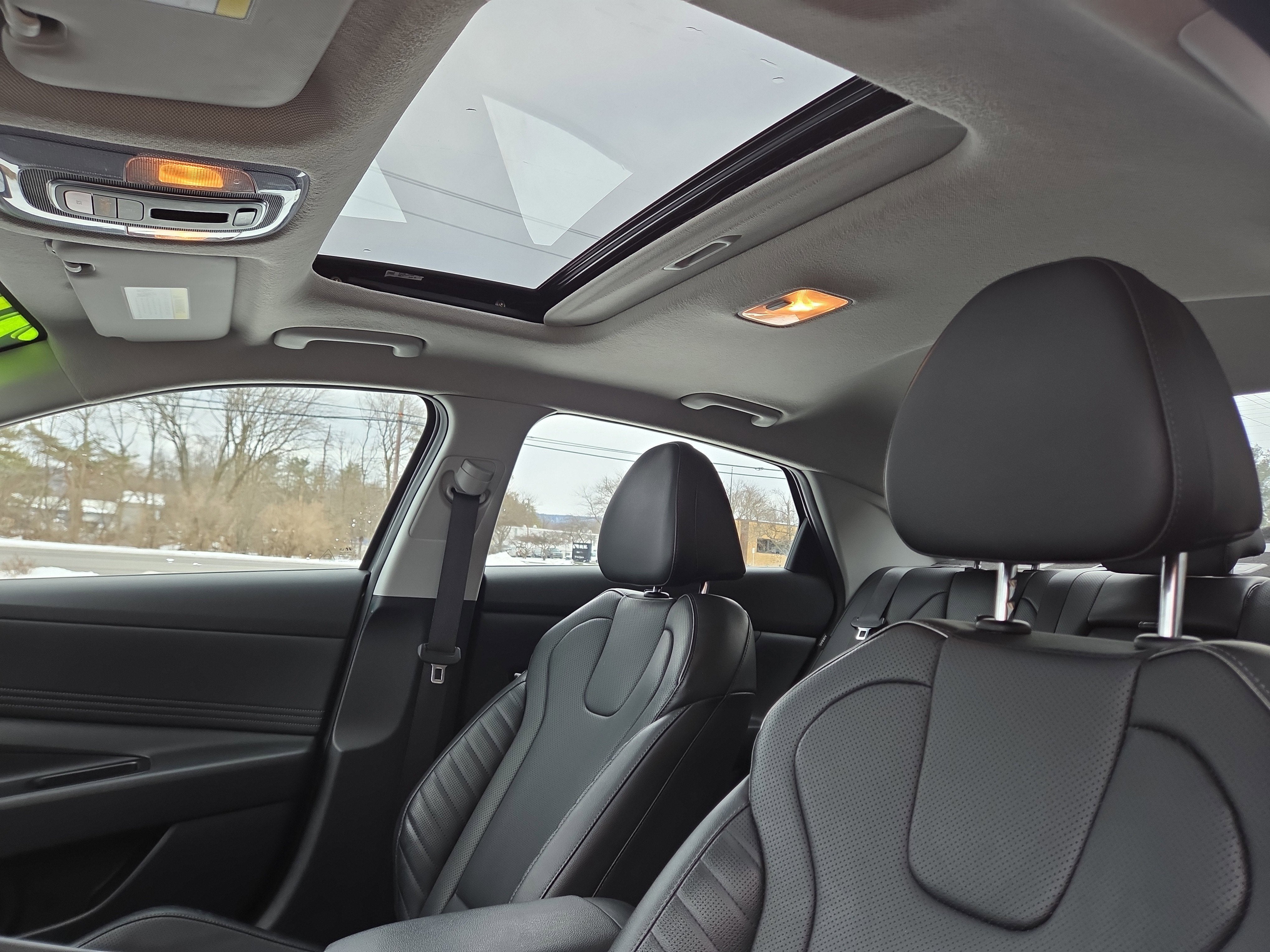 2025 Hyundai Elantra Hybrid Limited