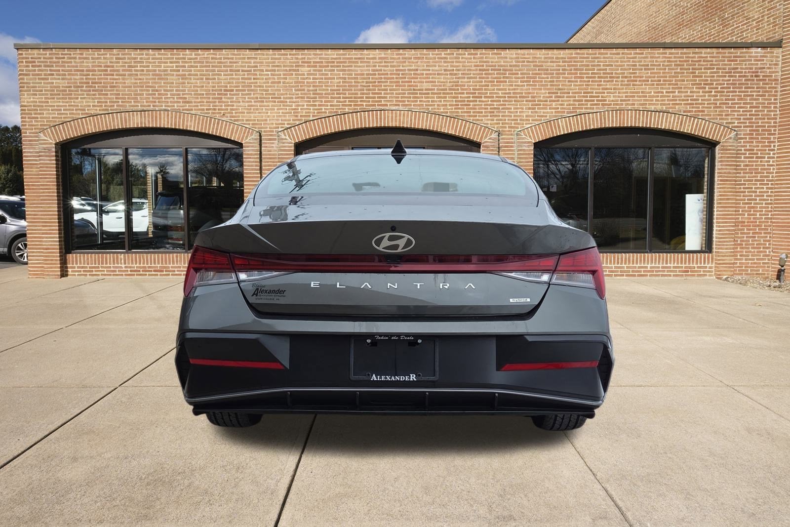 2025 Hyundai Elantra Hybrid Limited