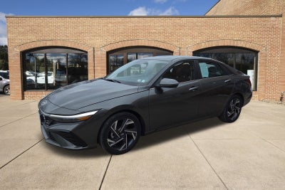 2025 Hyundai Elantra Hybrid Limited