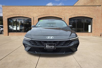 2025 Hyundai Elantra Hybrid Limited