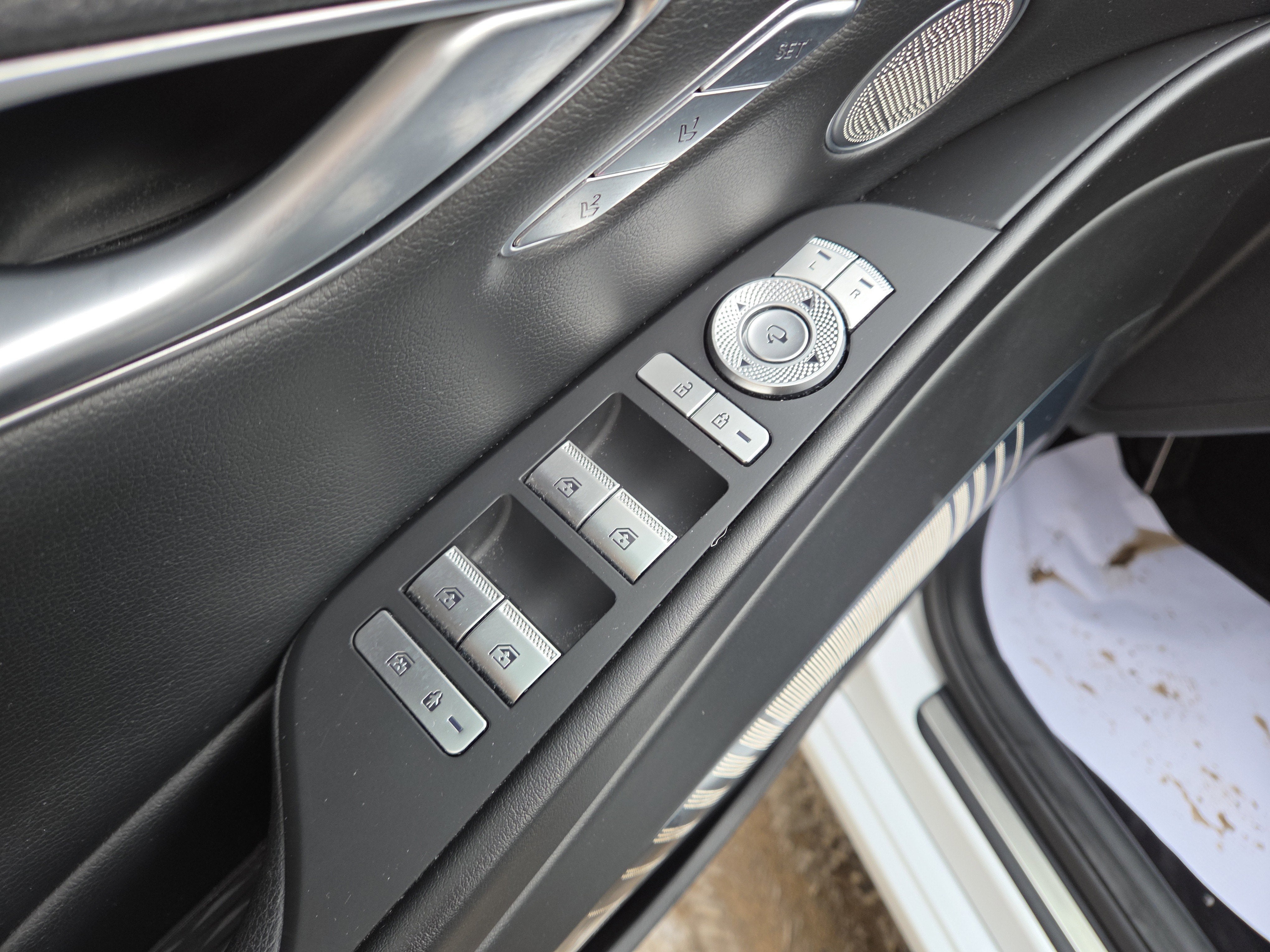 2023 Genesis G80 2.5T