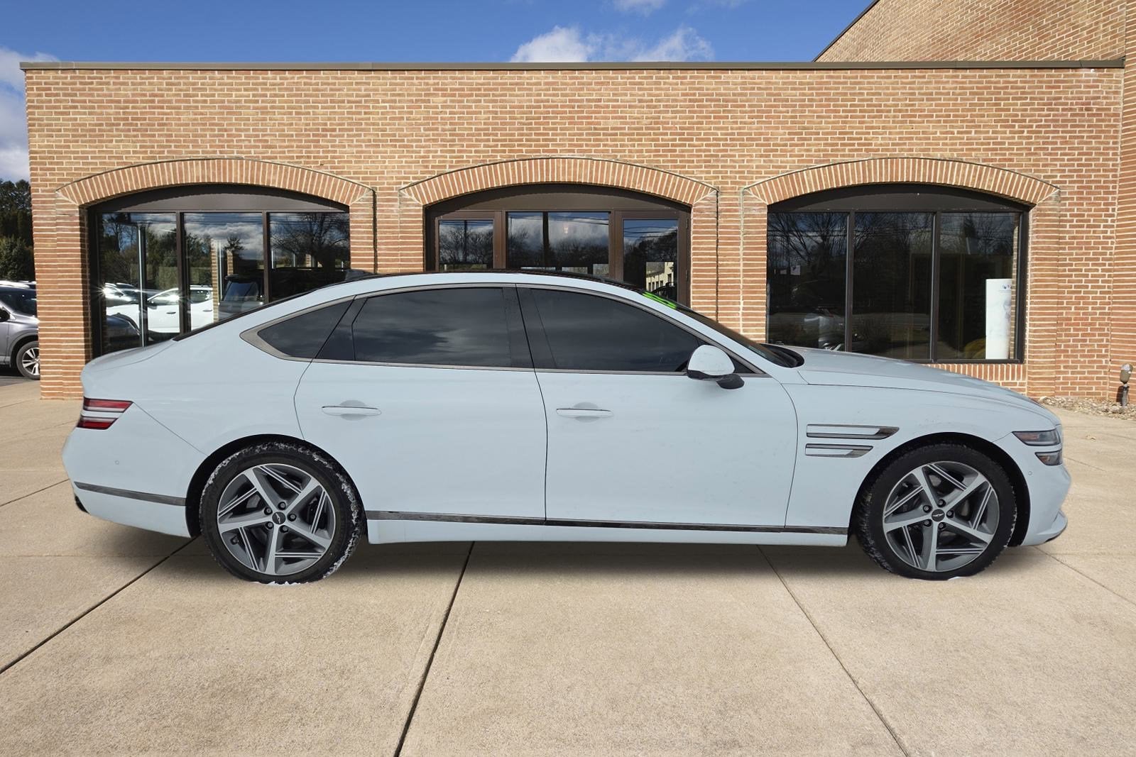 2023 Genesis G80 2.5T