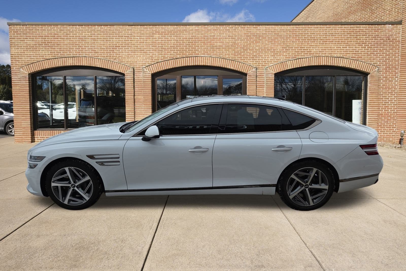 2023 Genesis G80 2.5T