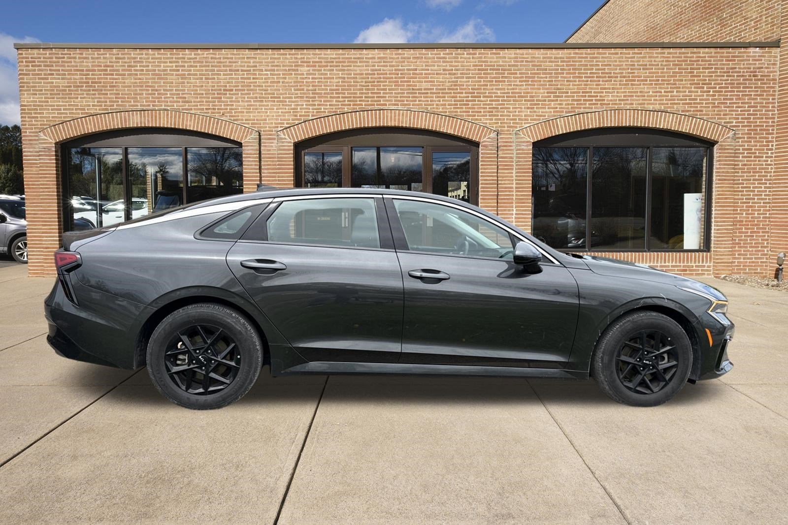 2025 Kia K5 LXS