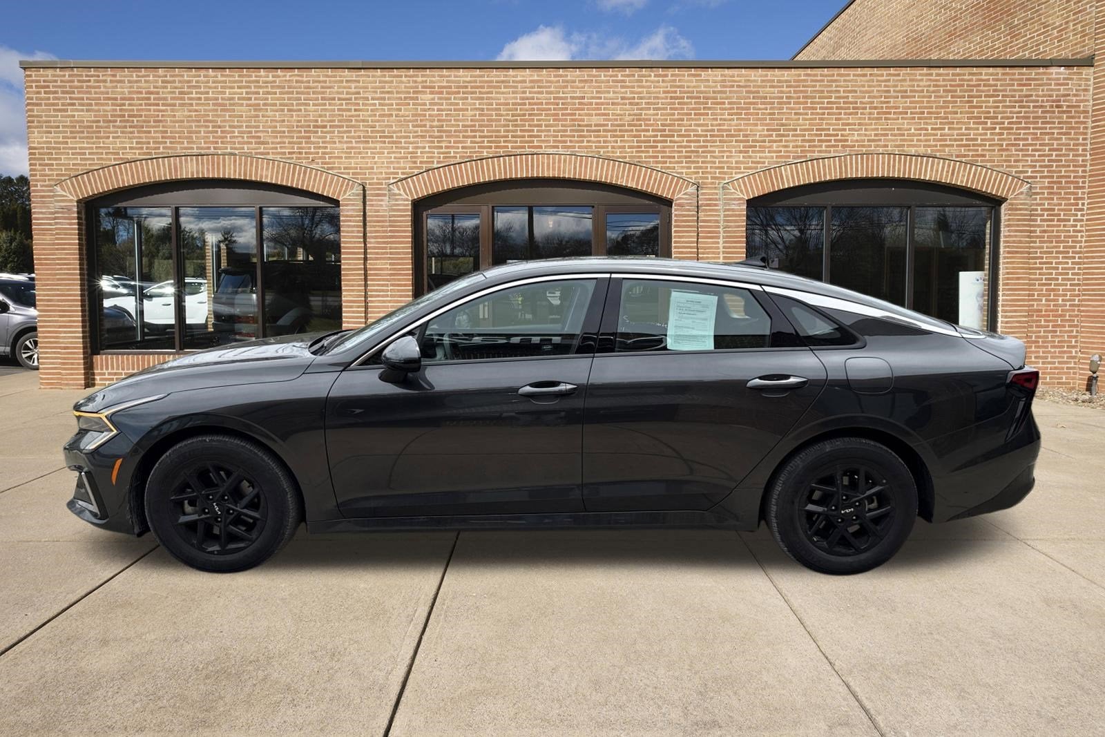 2025 Kia K5 LXS