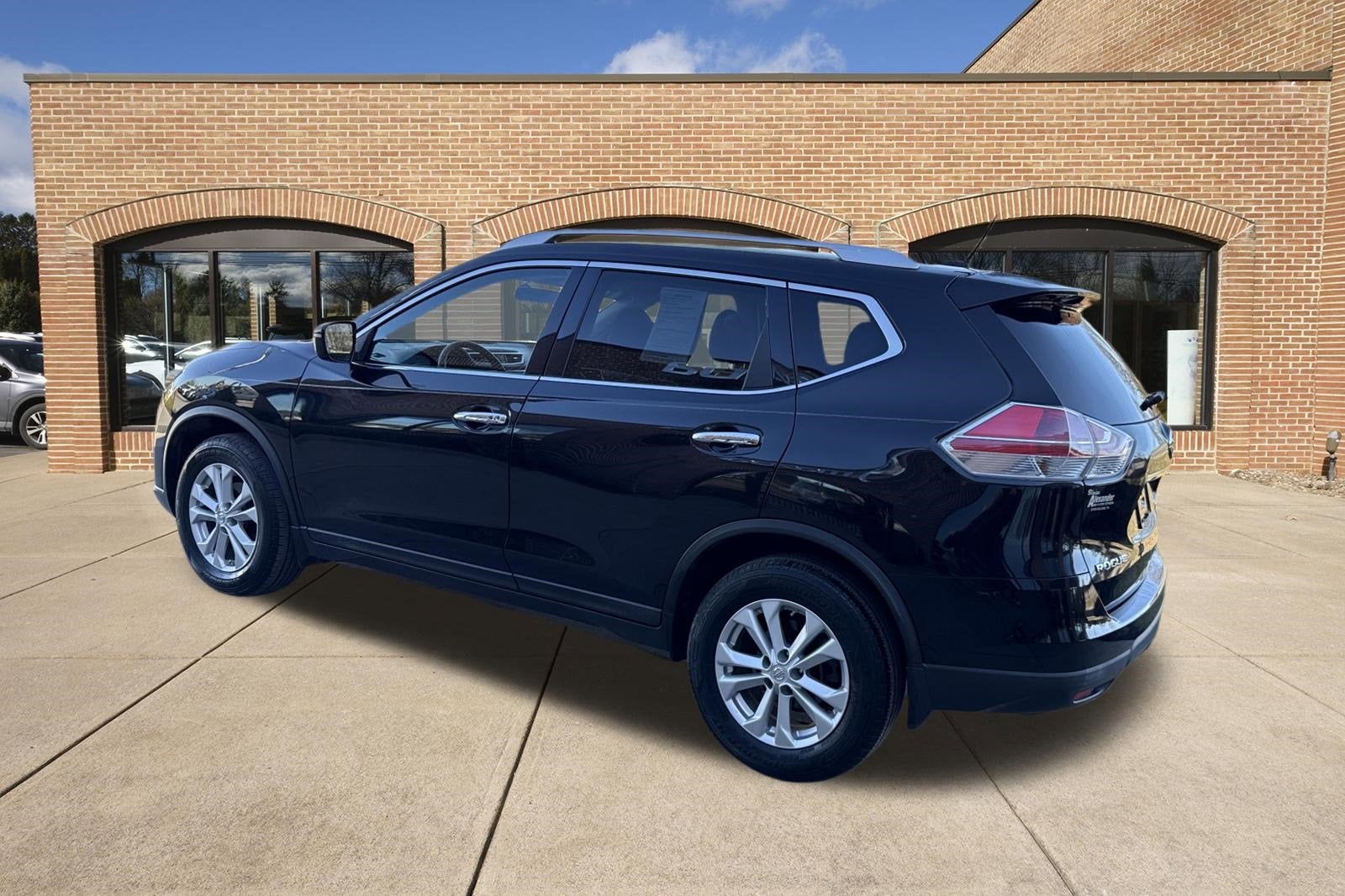 2016 Nissan Rogue SV