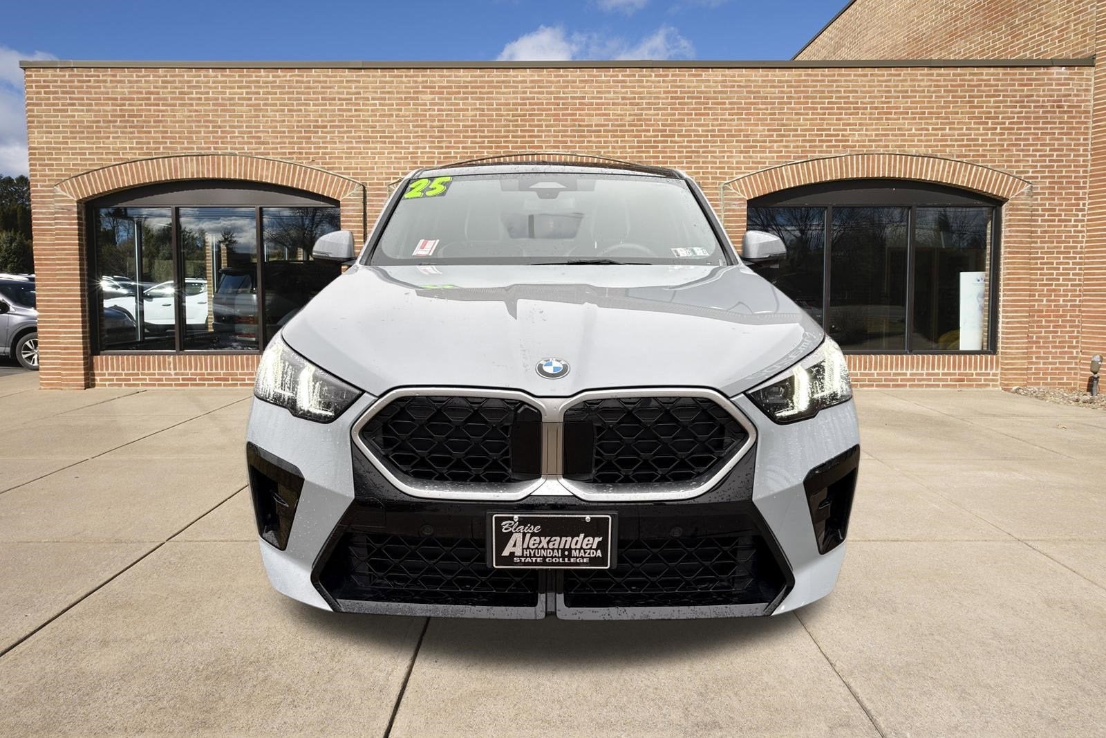 2025 BMW X2 xDrive28i