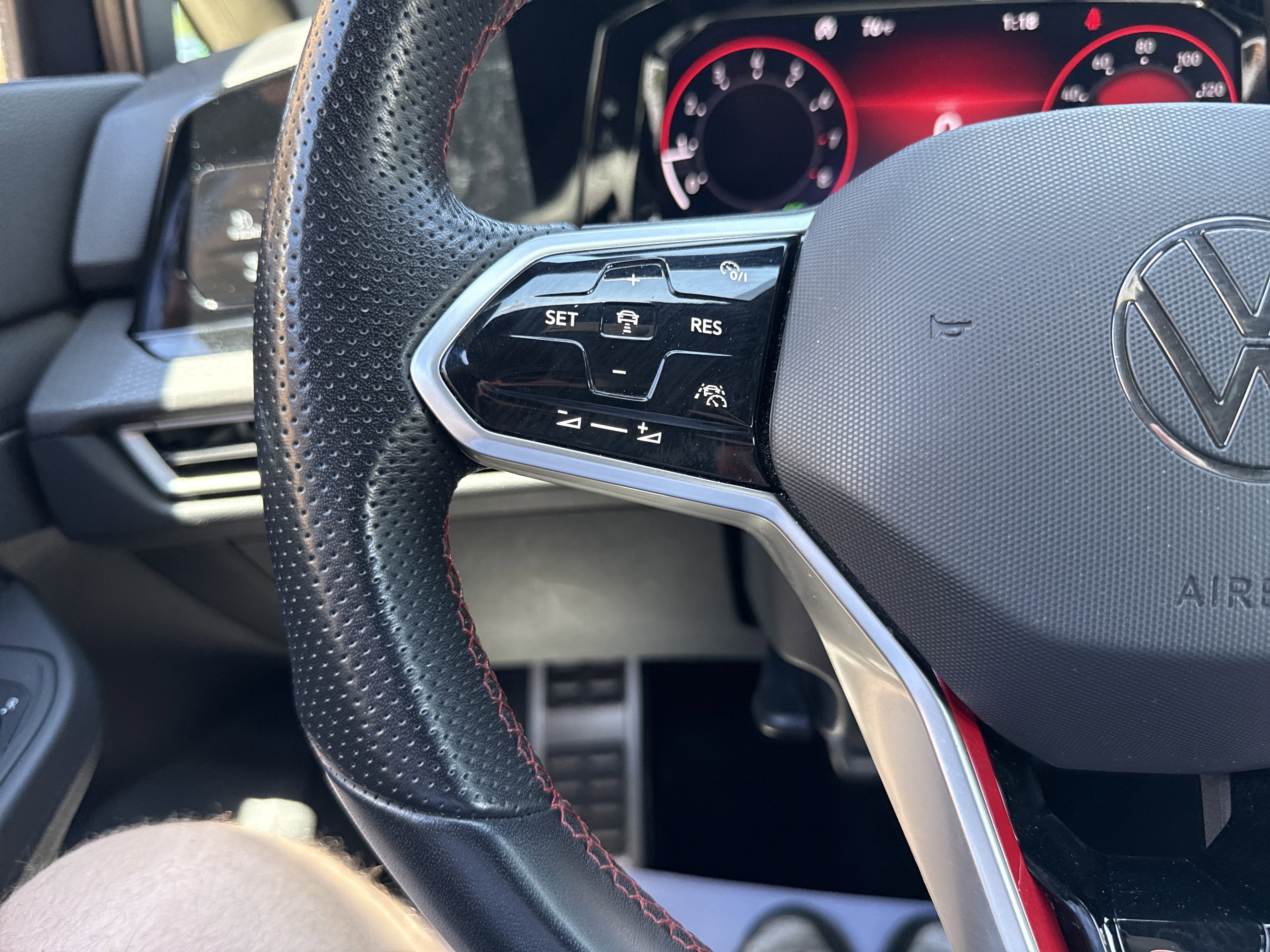 2024 Volkswagen Golf GTI S
