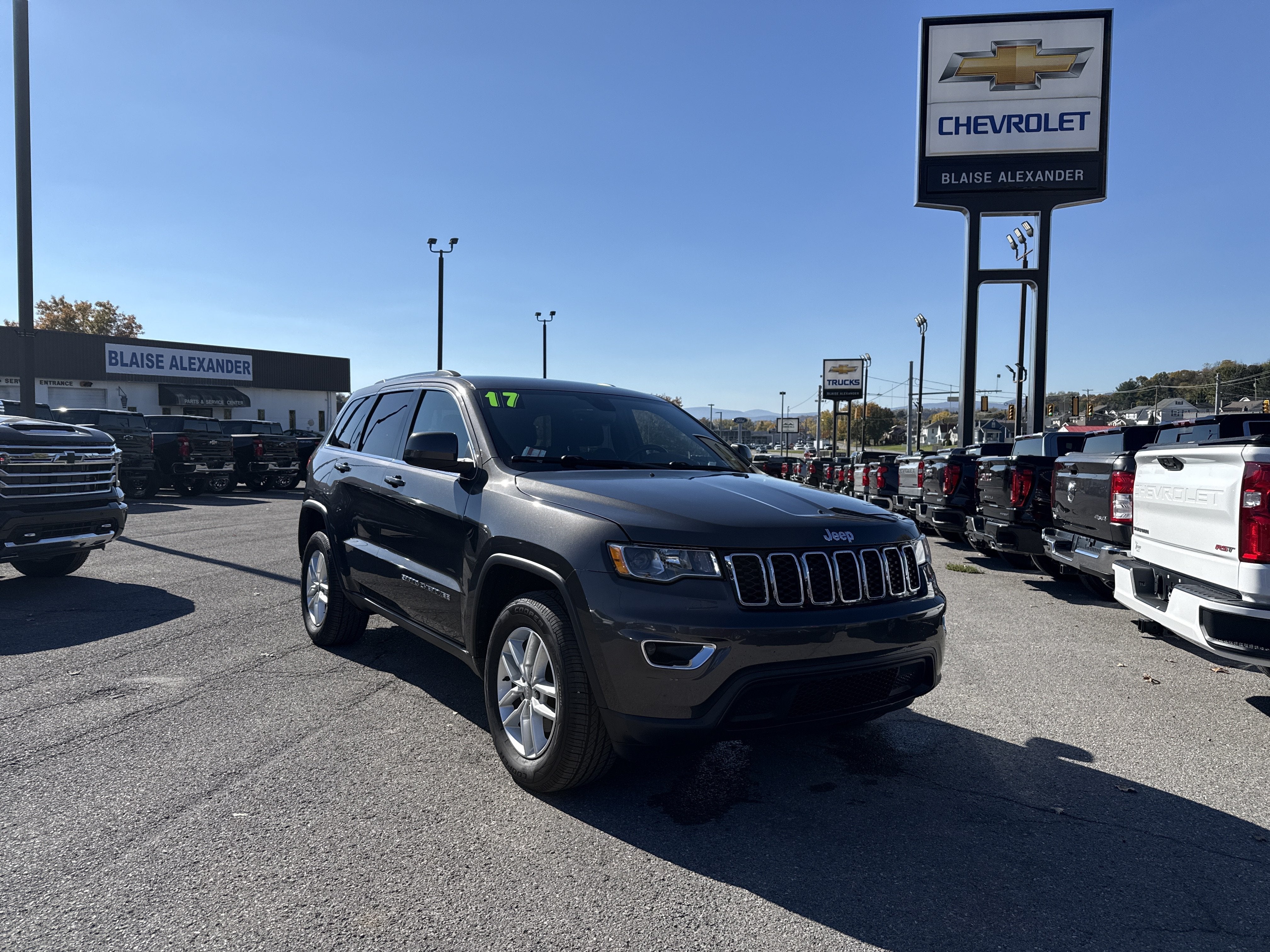 2017 Jeep Grand Cherokee Laredo