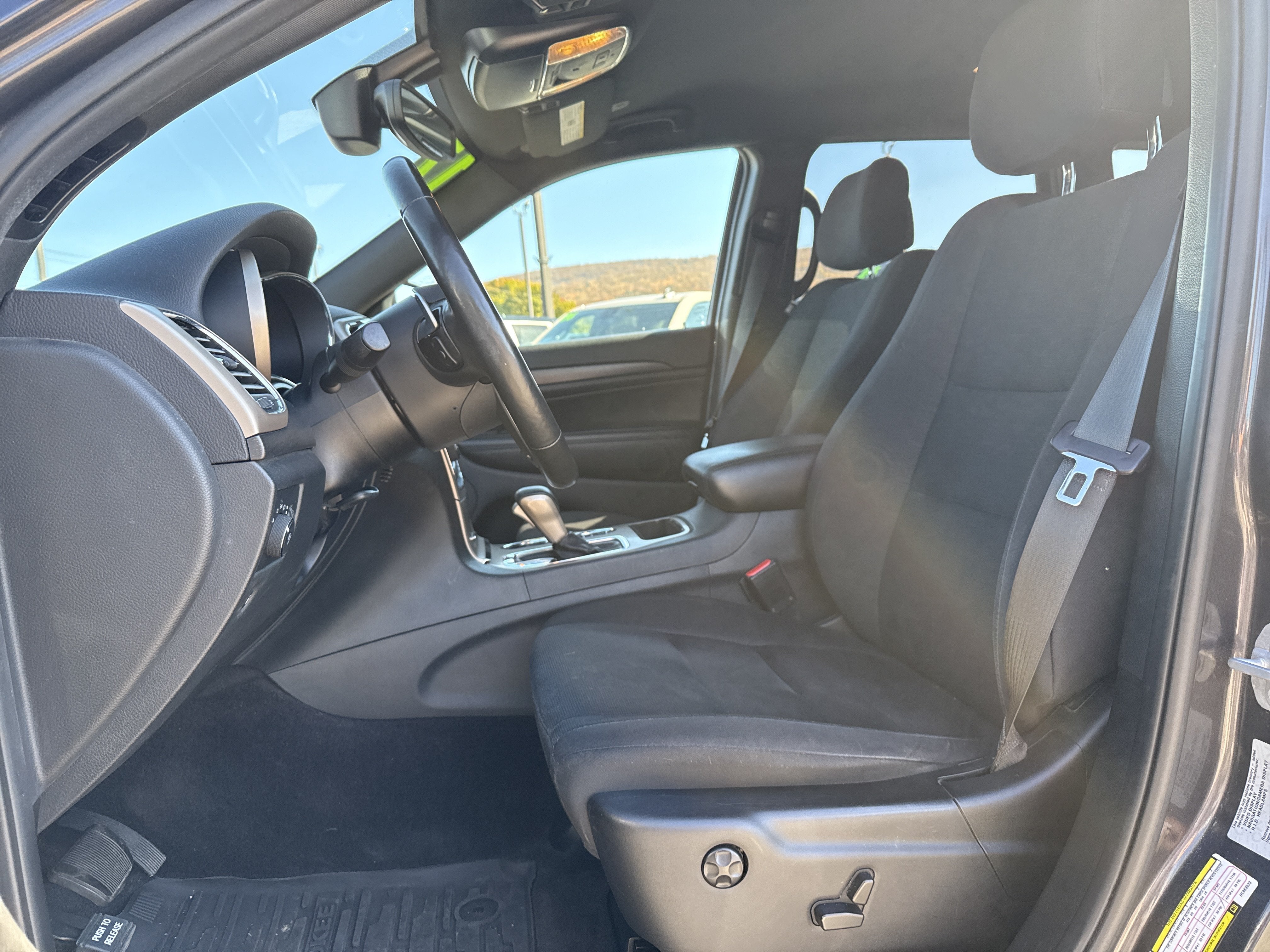 2017 Jeep Grand Cherokee Laredo