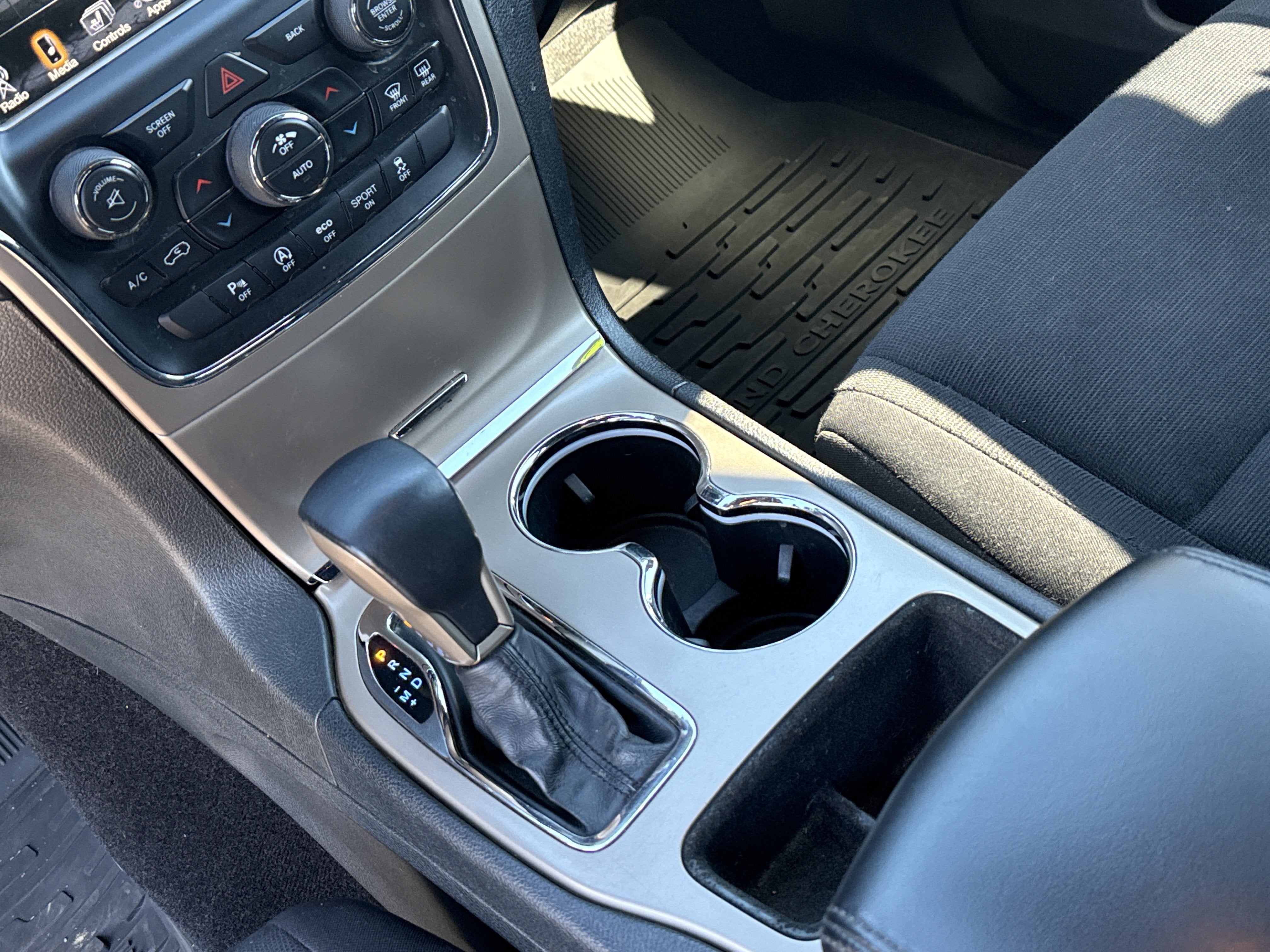 2017 Jeep Grand Cherokee Laredo