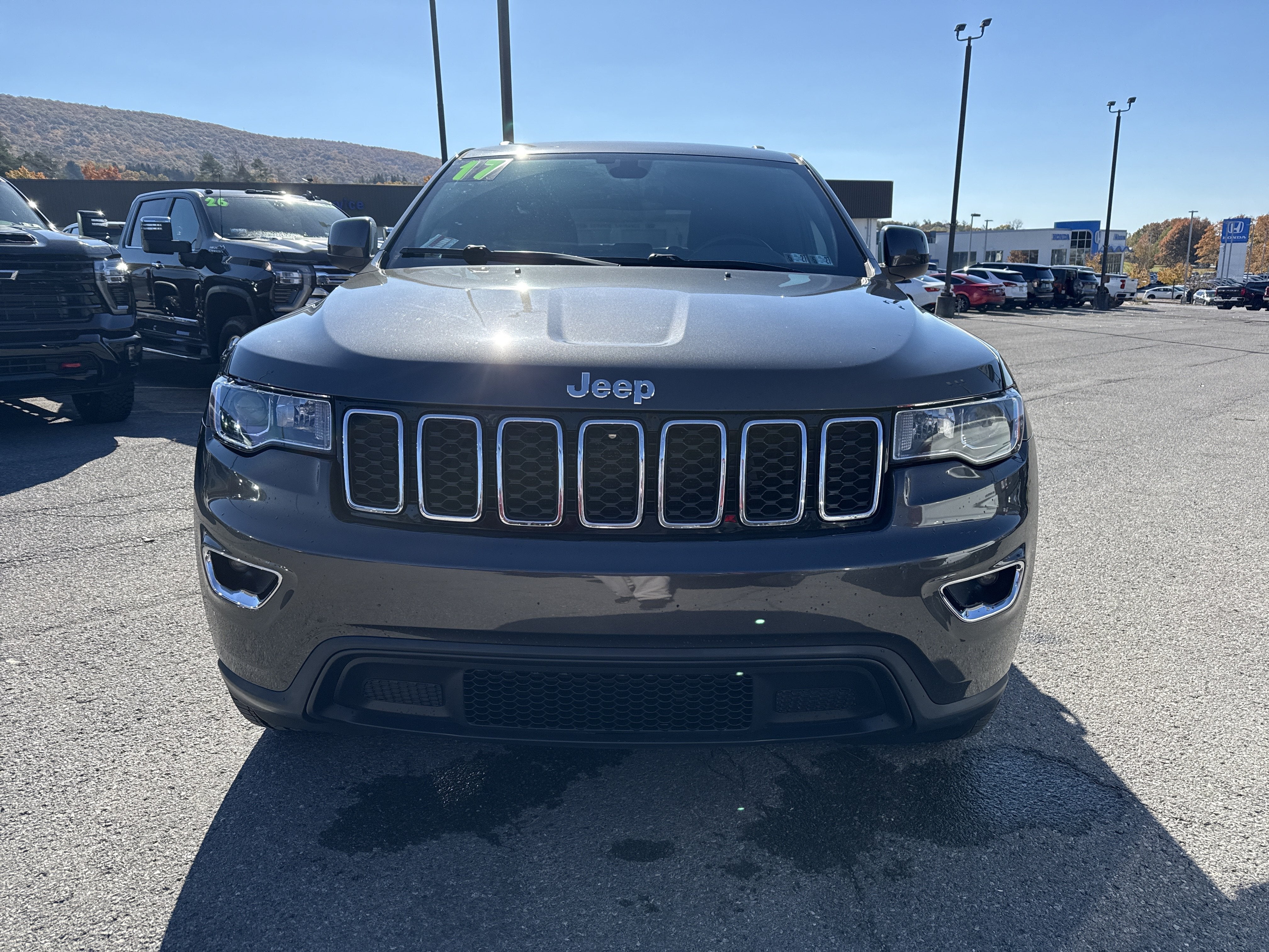 2017 Jeep Grand Cherokee Laredo