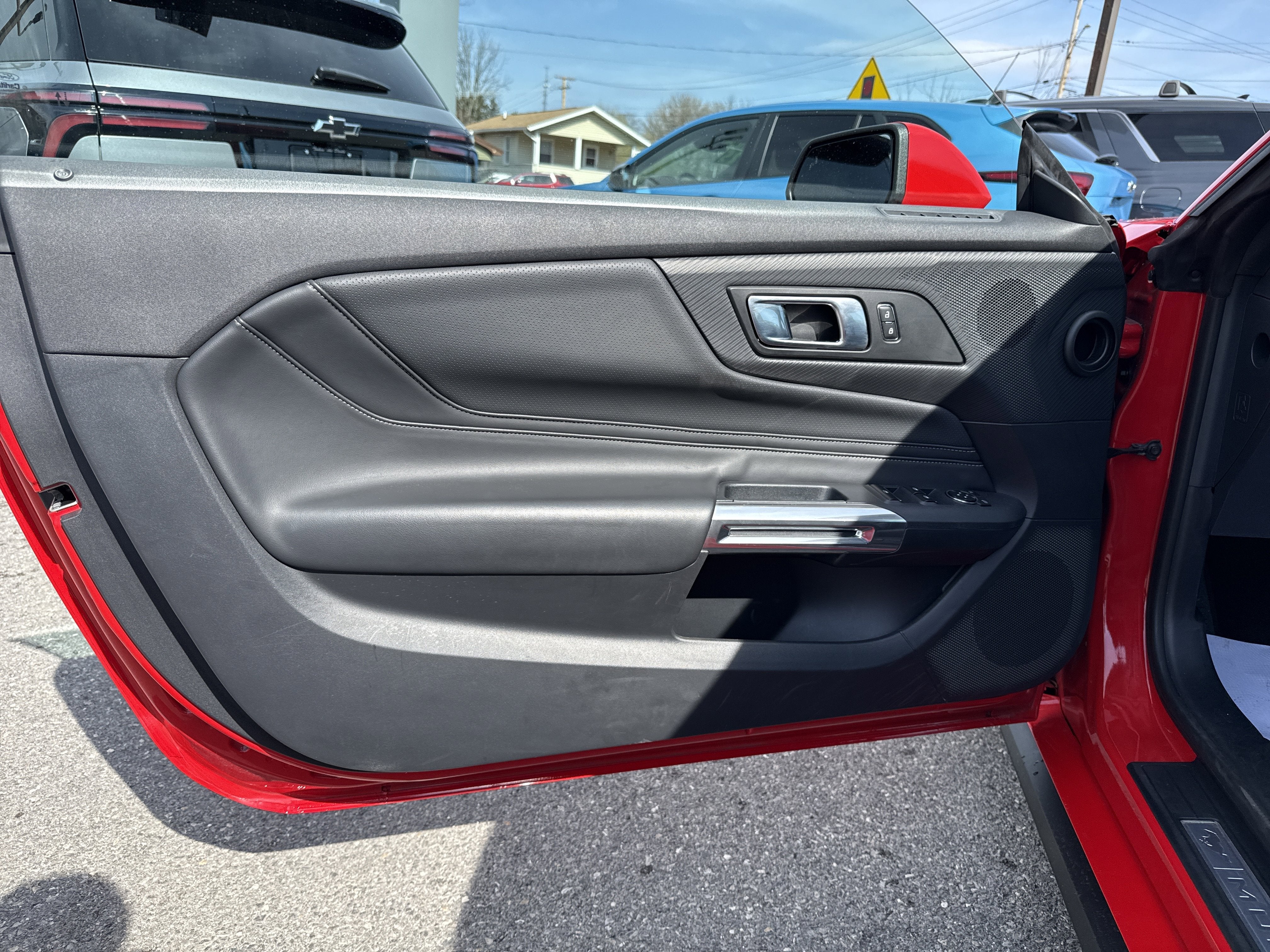 2025 Ford Mustang EcoBoost Premium