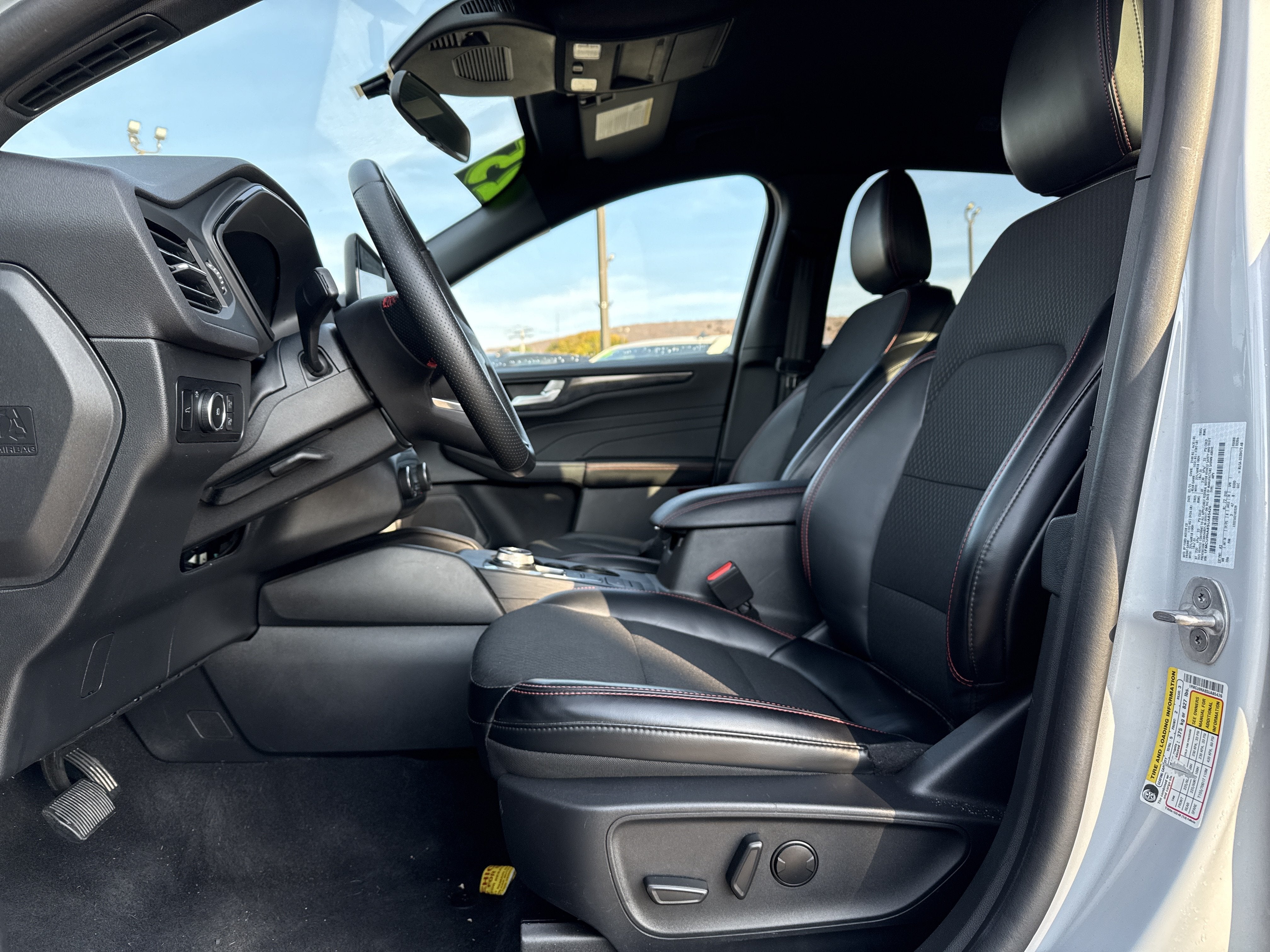 2025 Ford Escape ST-Line Select