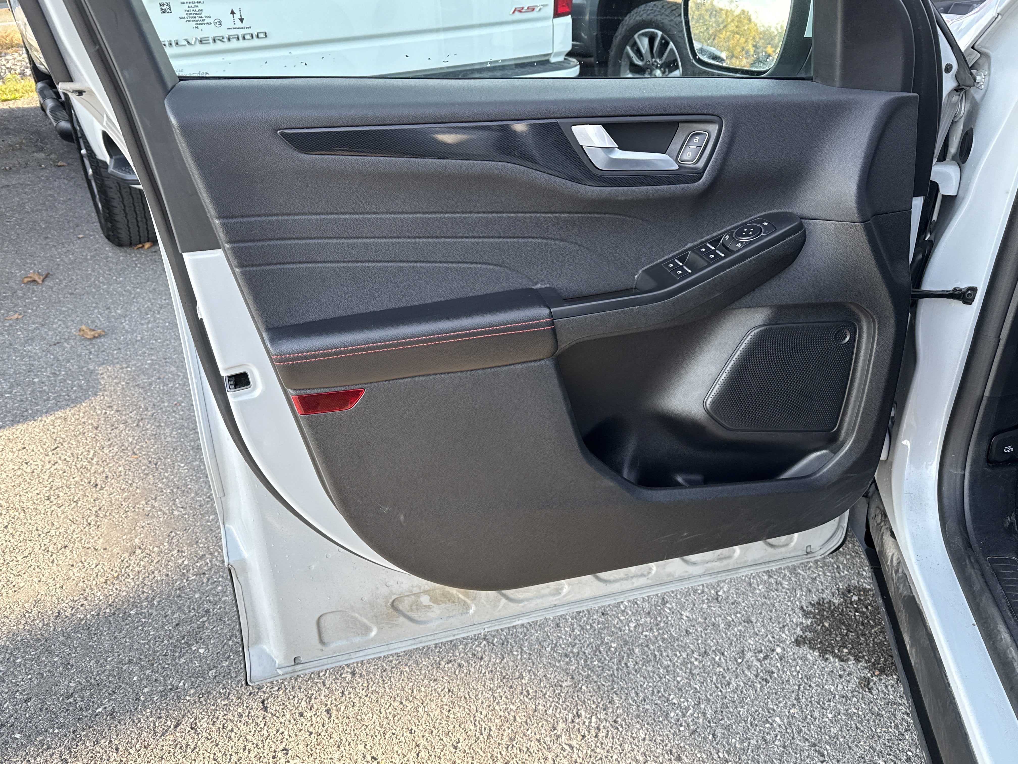 2025 Ford Escape ST-Line Select