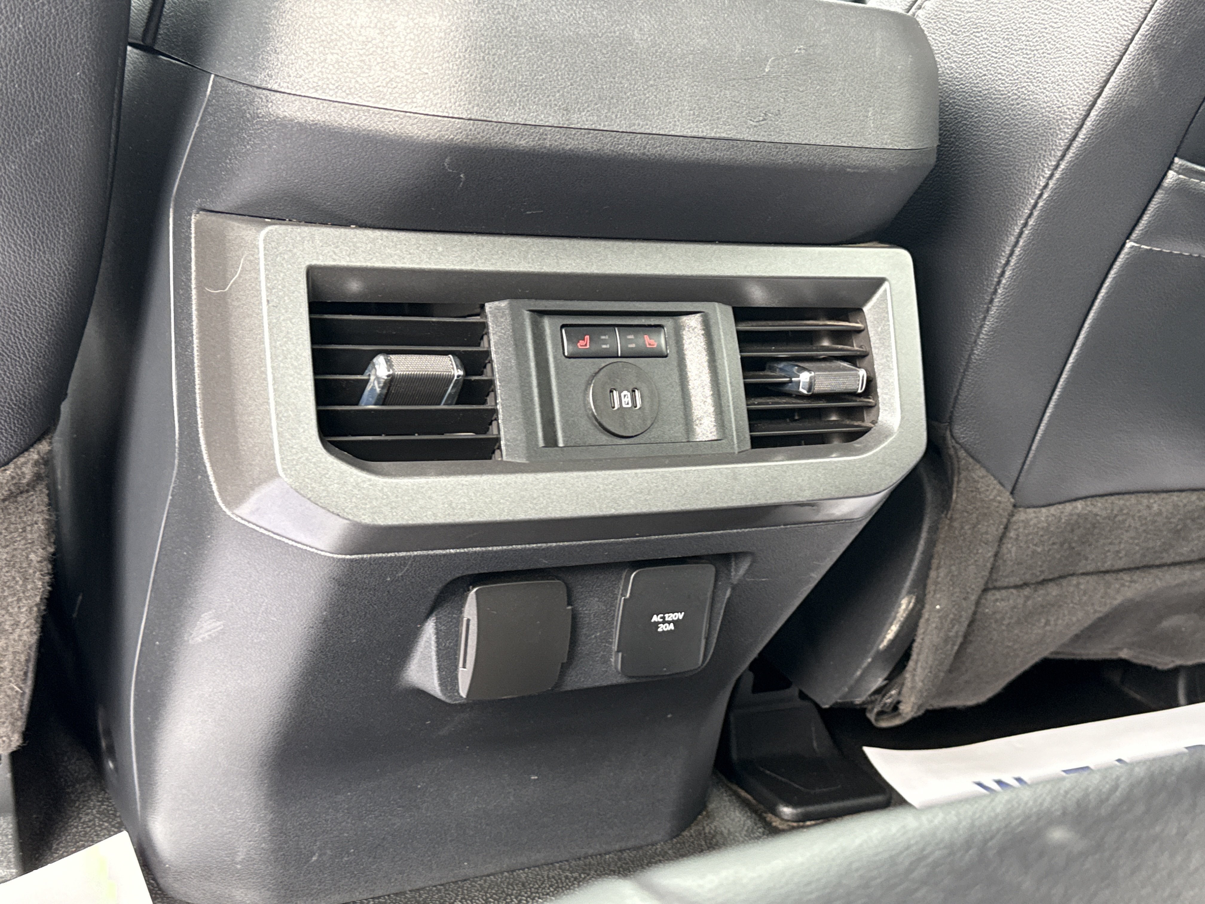 2023 Ford Super Duty F-350 SRW LARIAT