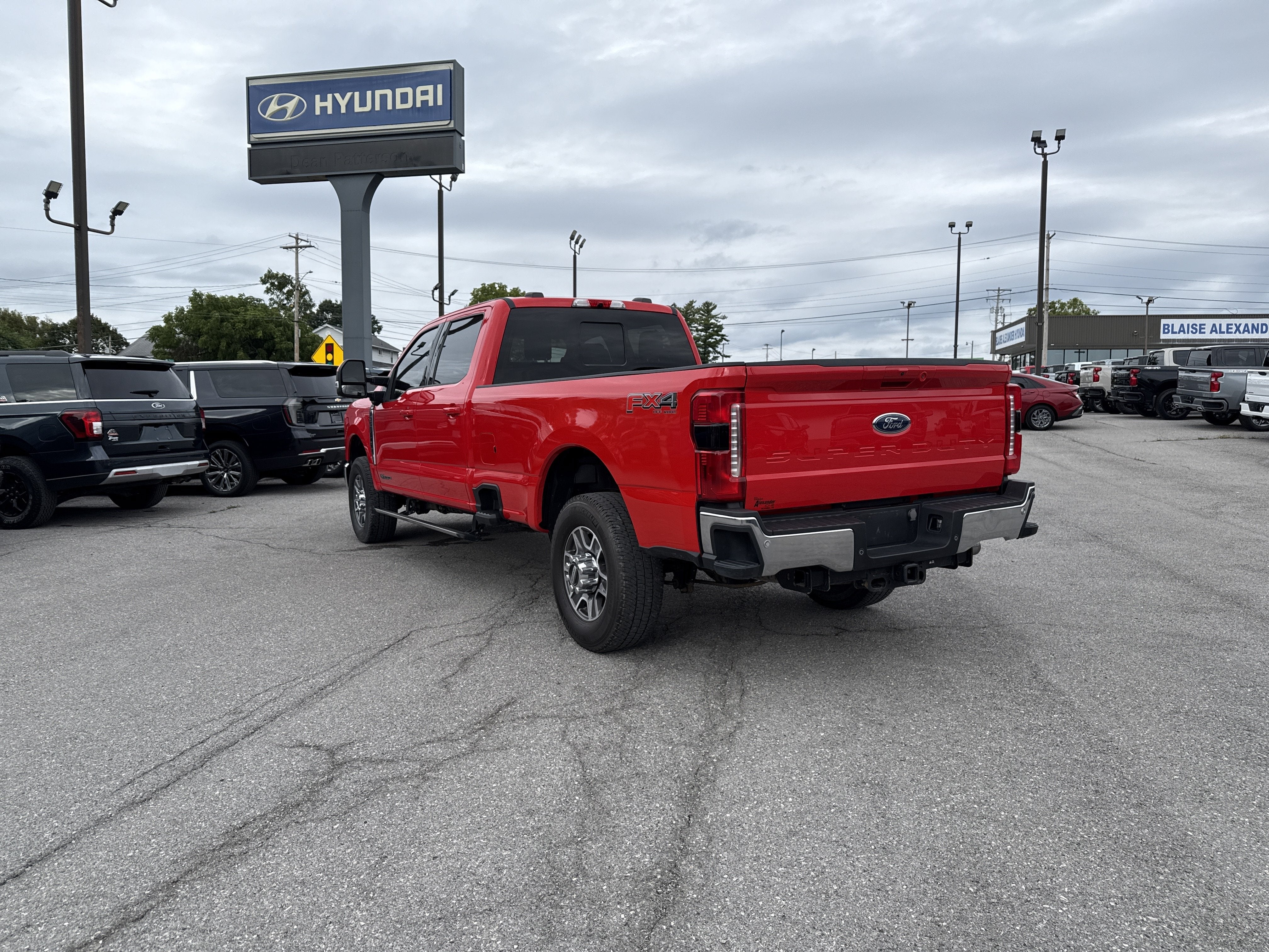 2023 Ford Super Duty F-350 SRW LARIAT