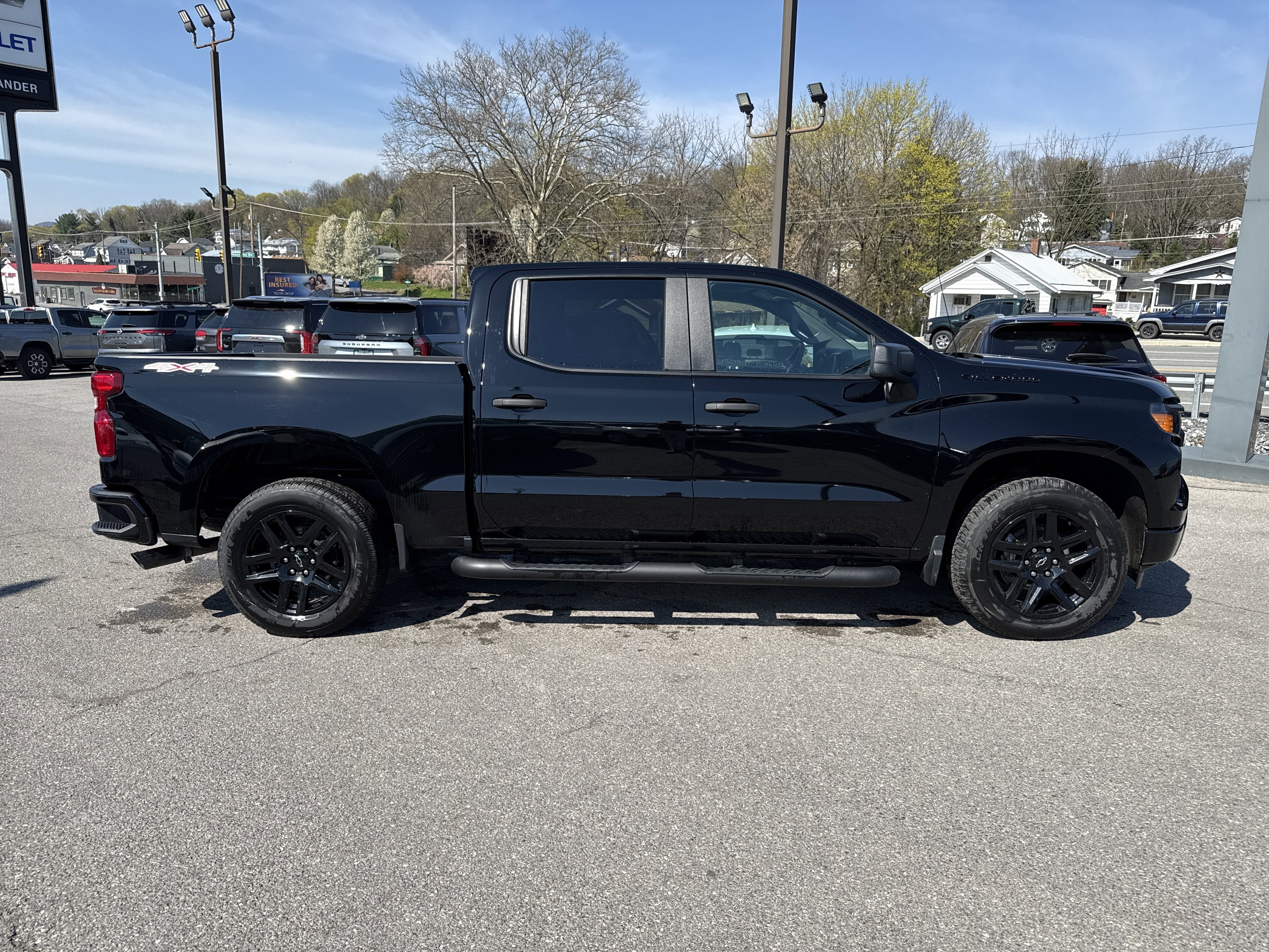 2024 Chevrolet Silverado 1500 Custom