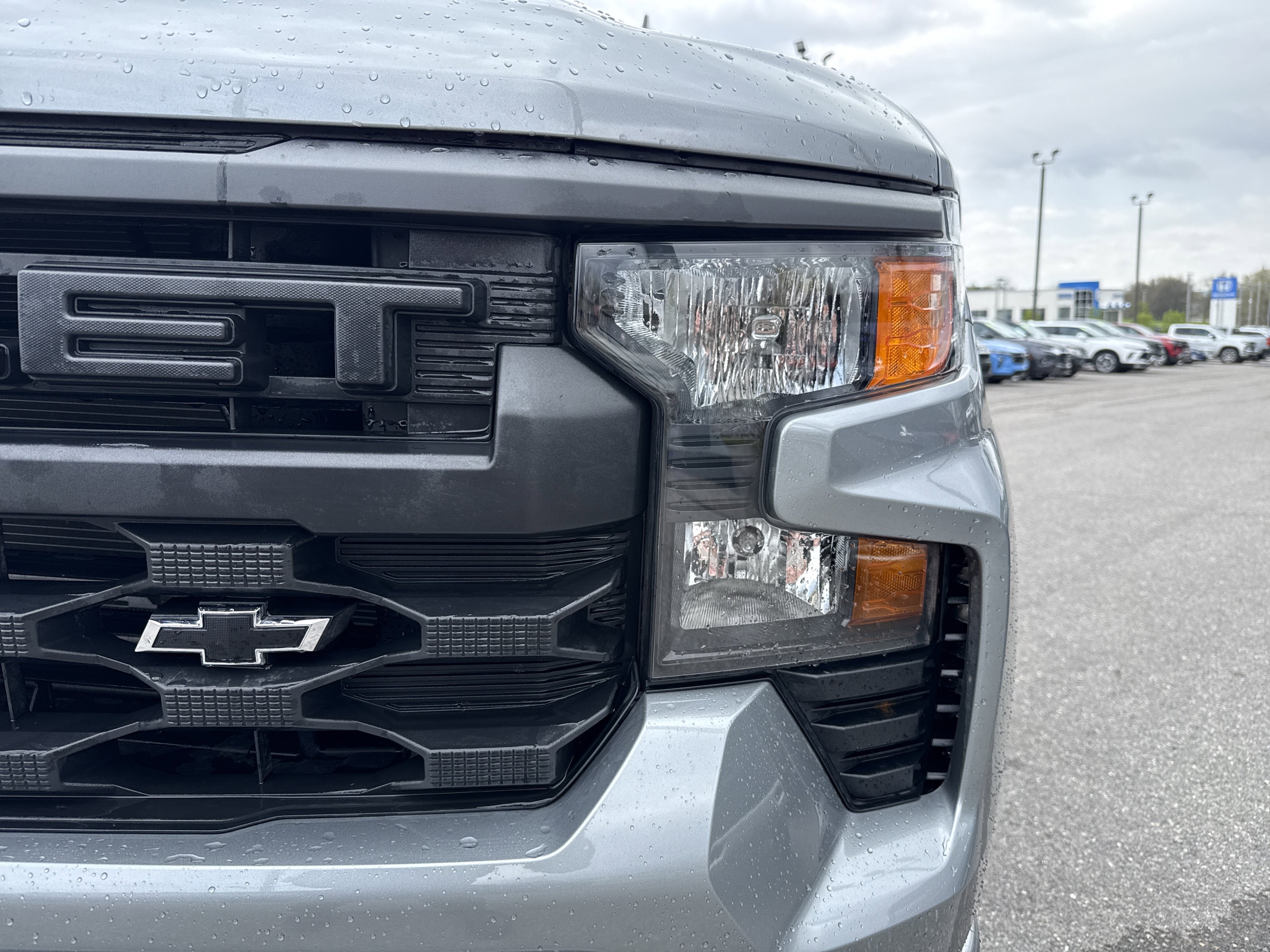 2024 Chevrolet Silverado 1500 Custom