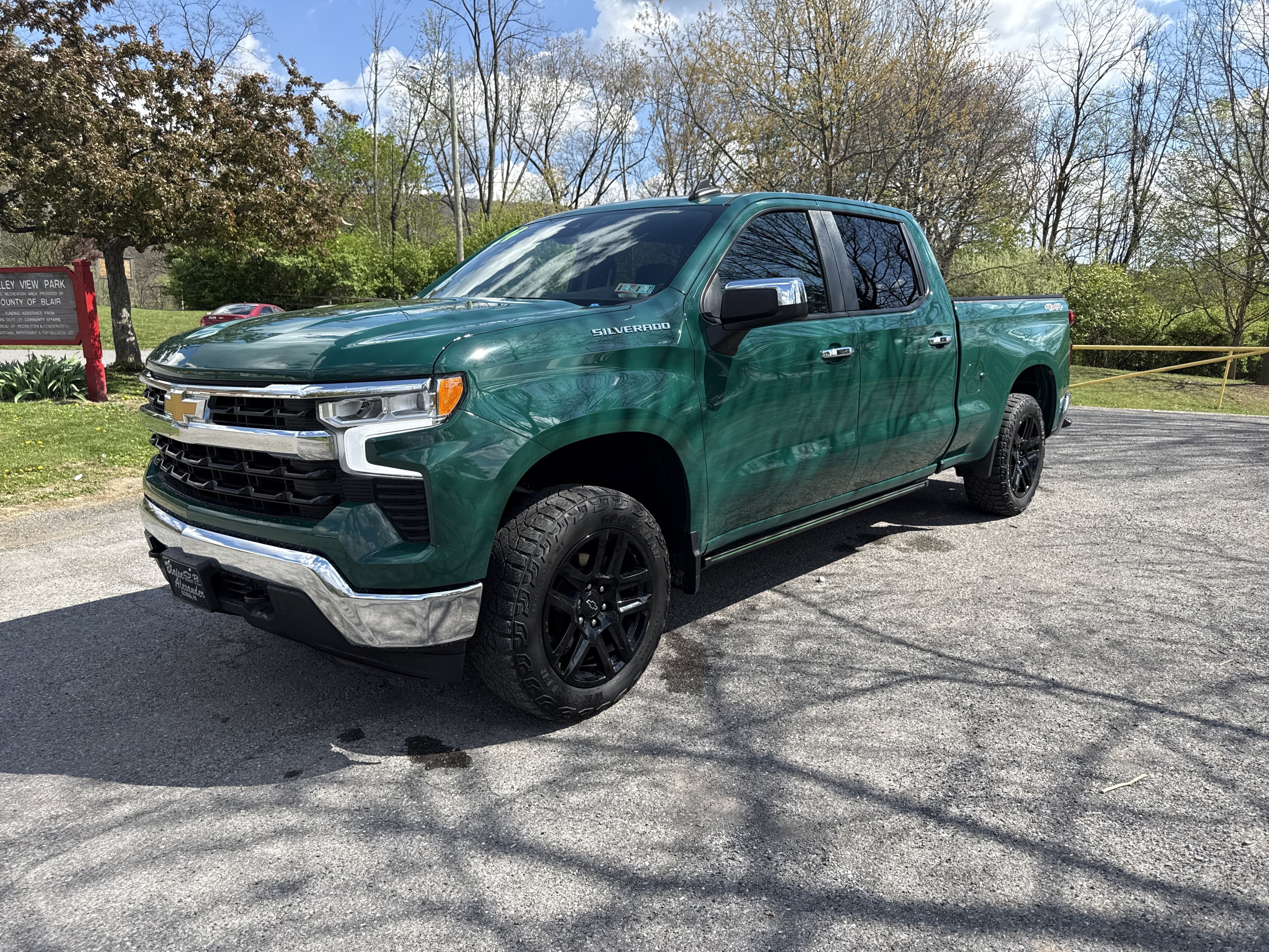 2024 Chevrolet Silverado 1500 LT