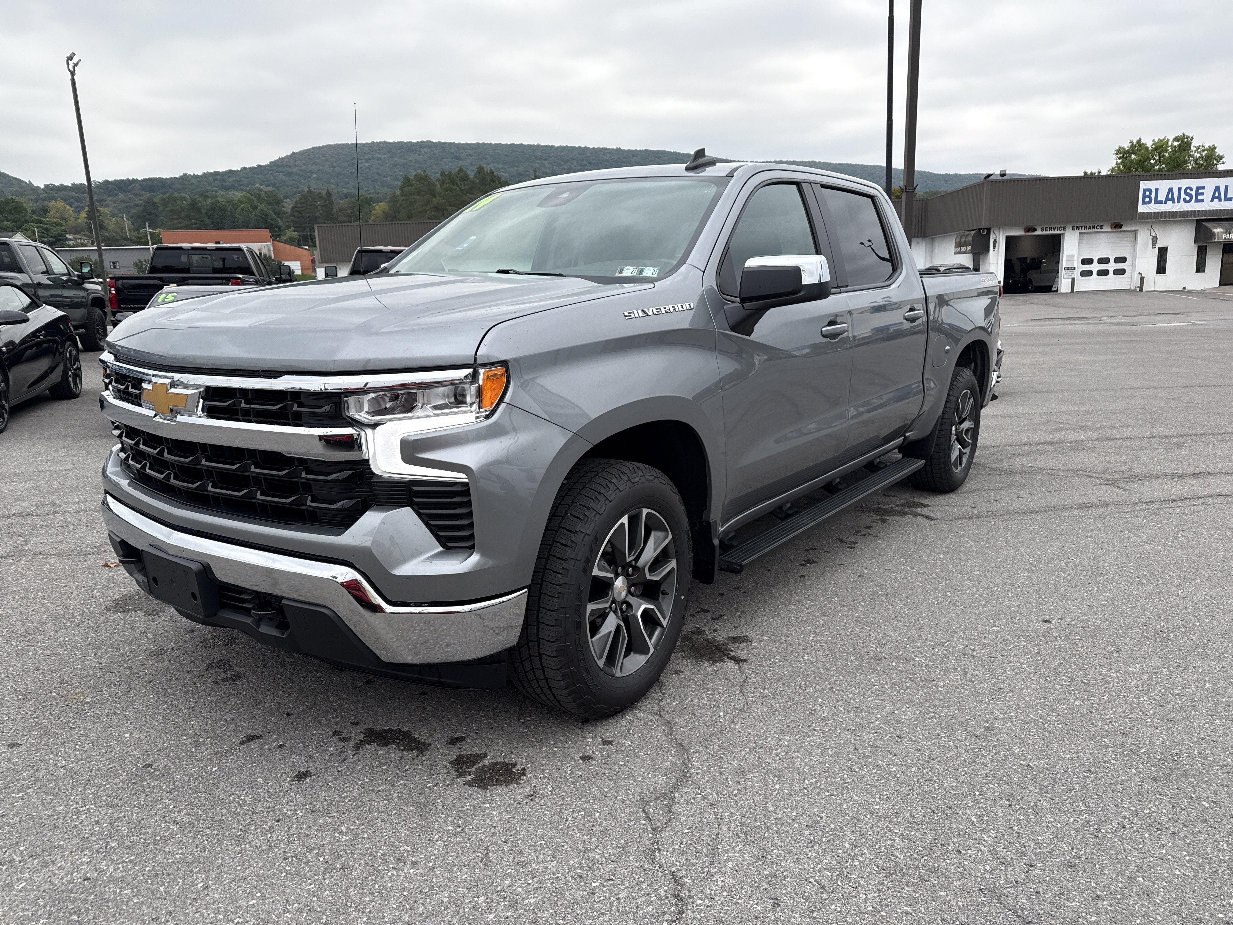 2024 Chevrolet Silverado 1500 LT