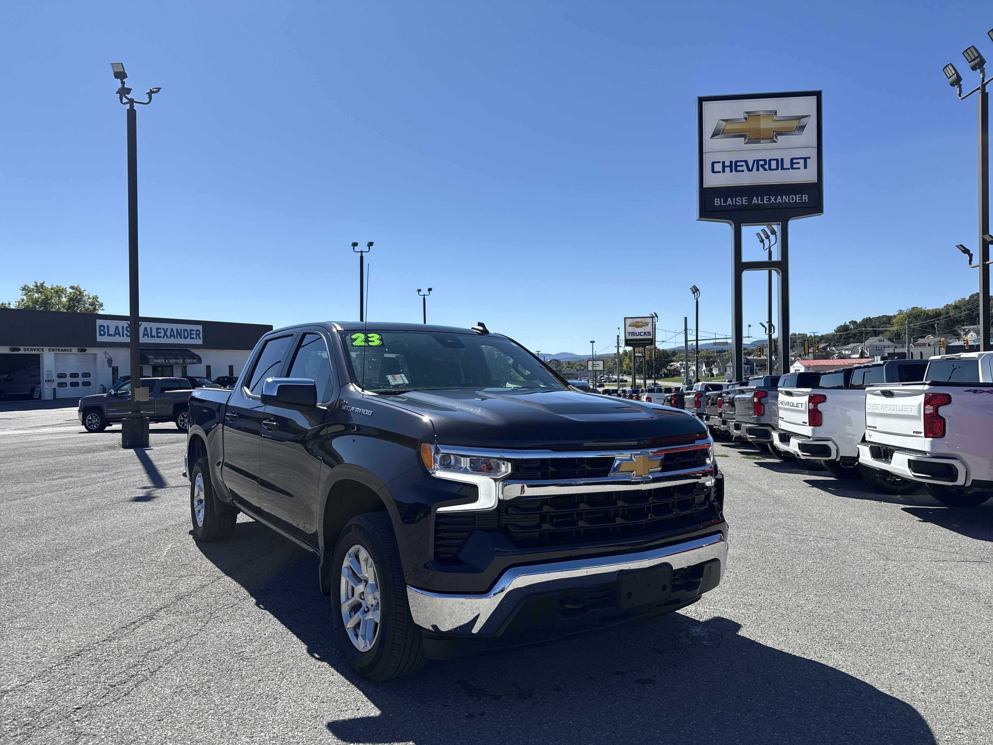 2023 Chevrolet Silverado 1500 LT