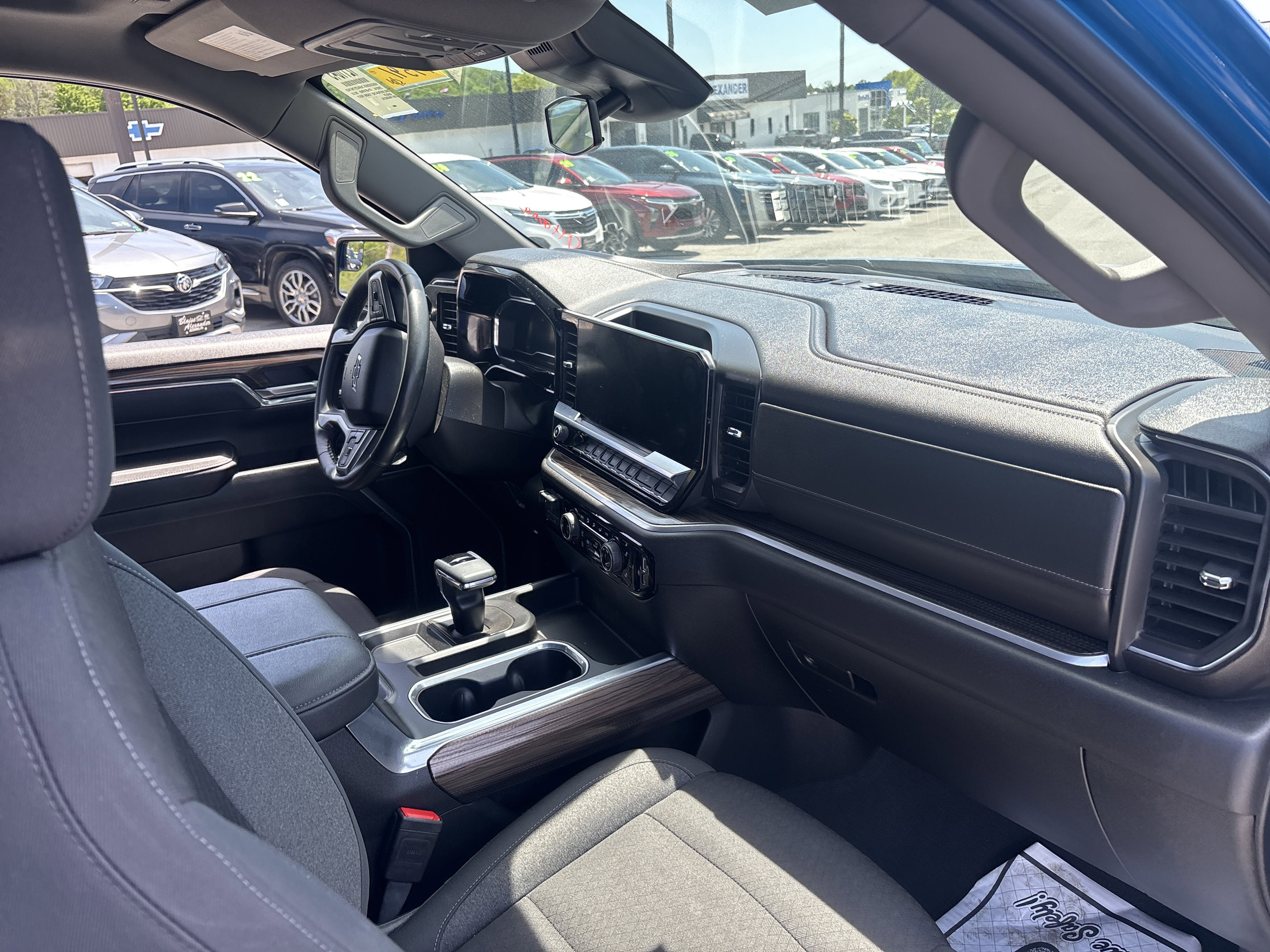 2024 Chevrolet Silverado 1500 RST