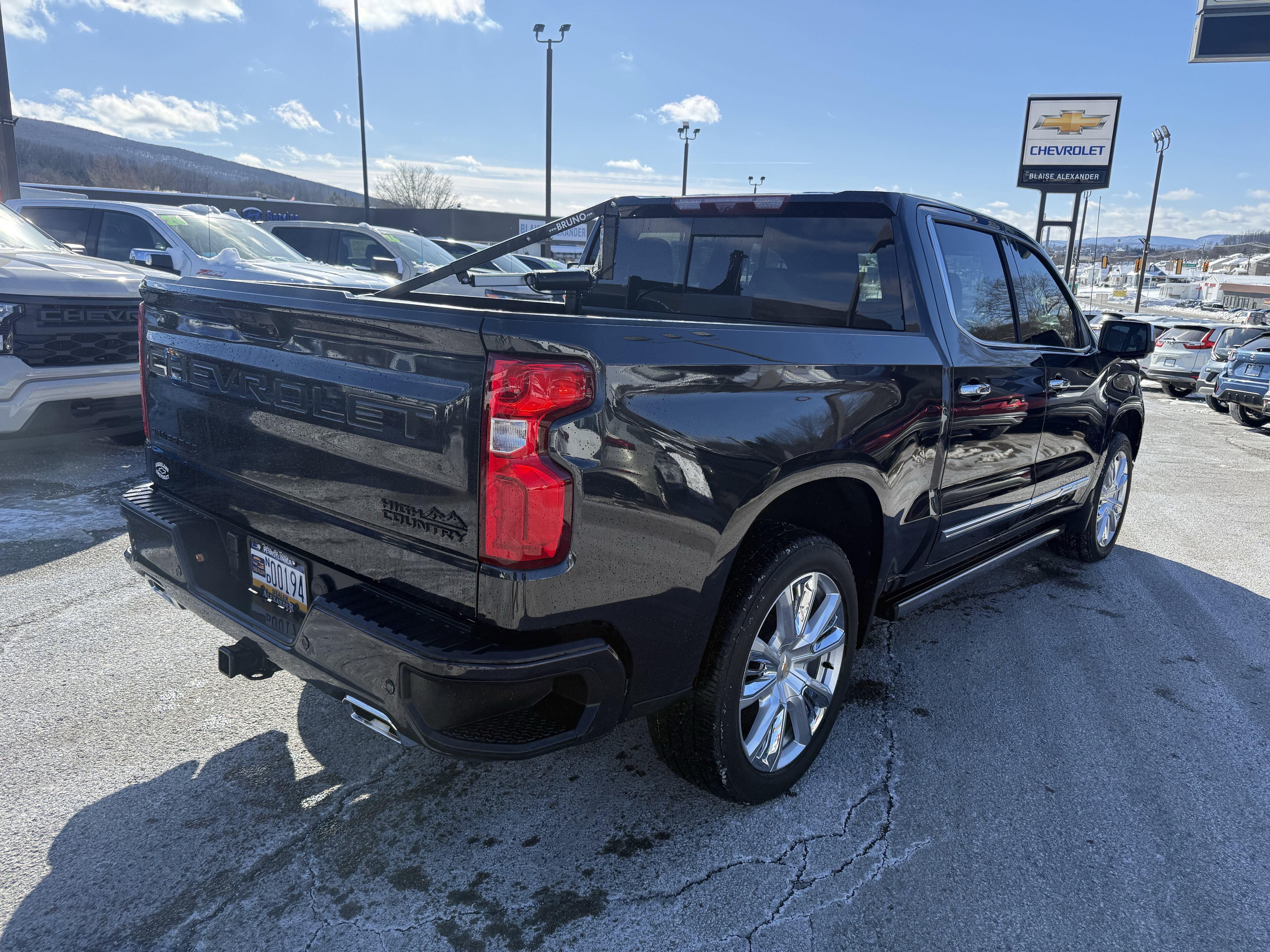 2023 Chevrolet Silverado 1500 High Country