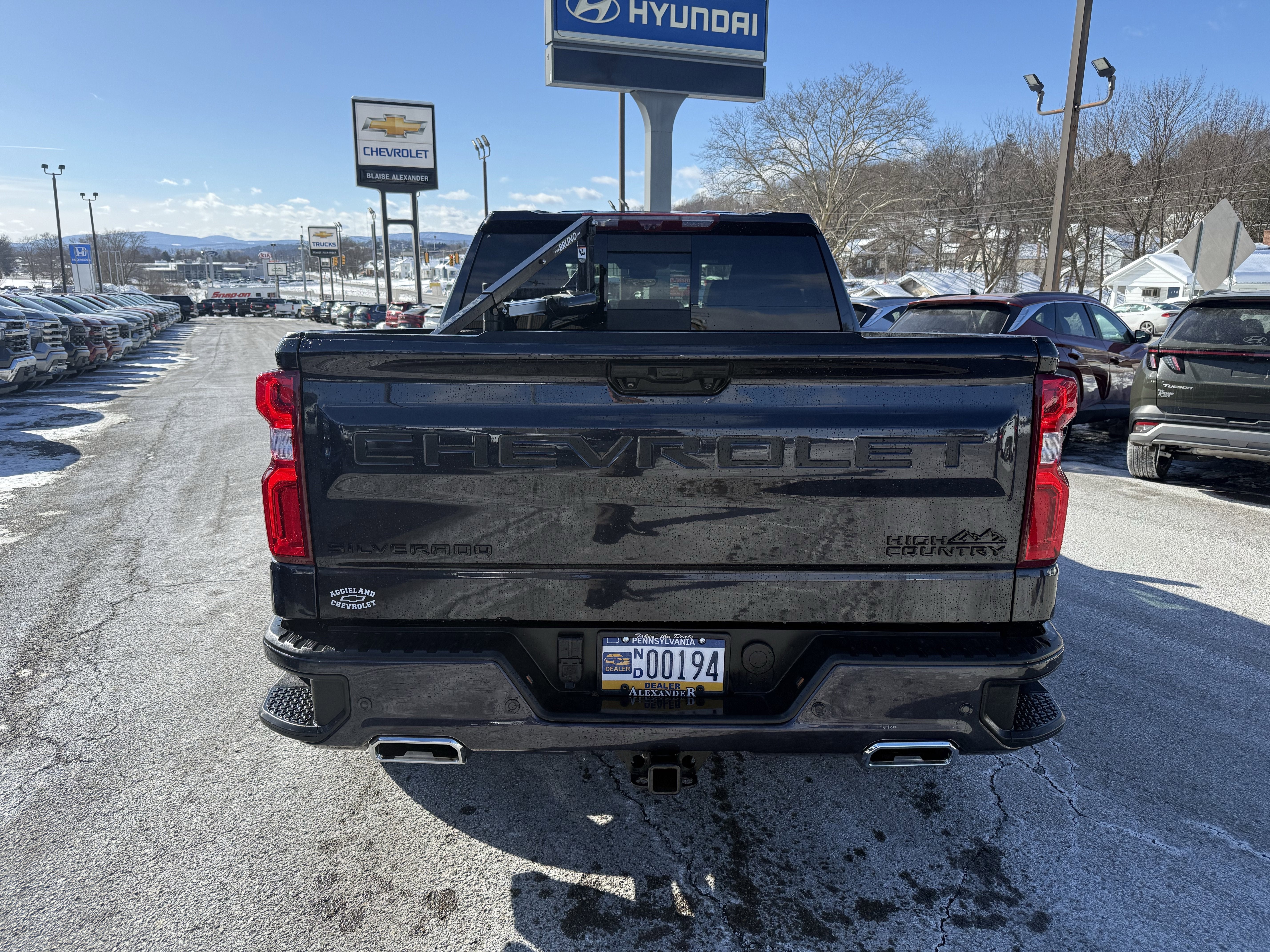 2023 Chevrolet Silverado 1500 High Country