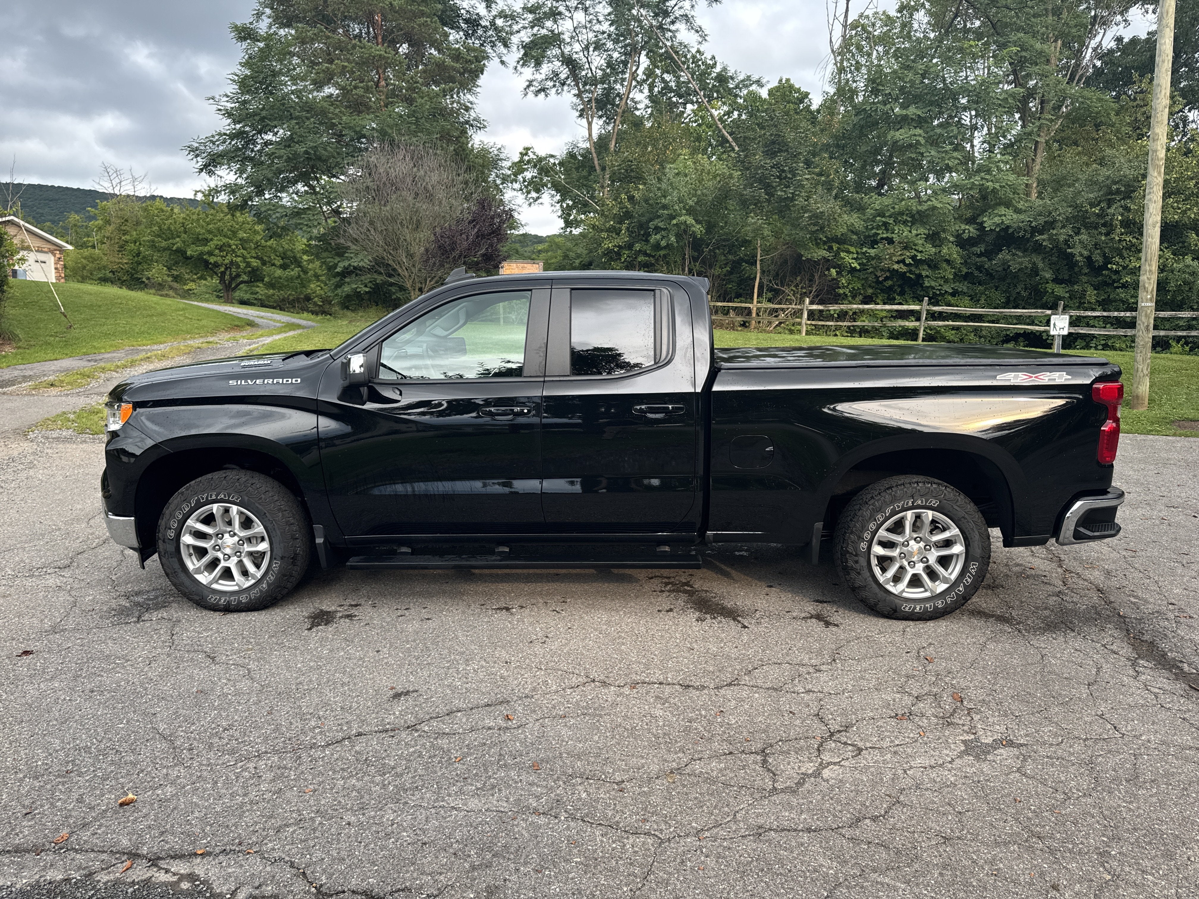 2025 Chevrolet Silverado 1500 LT