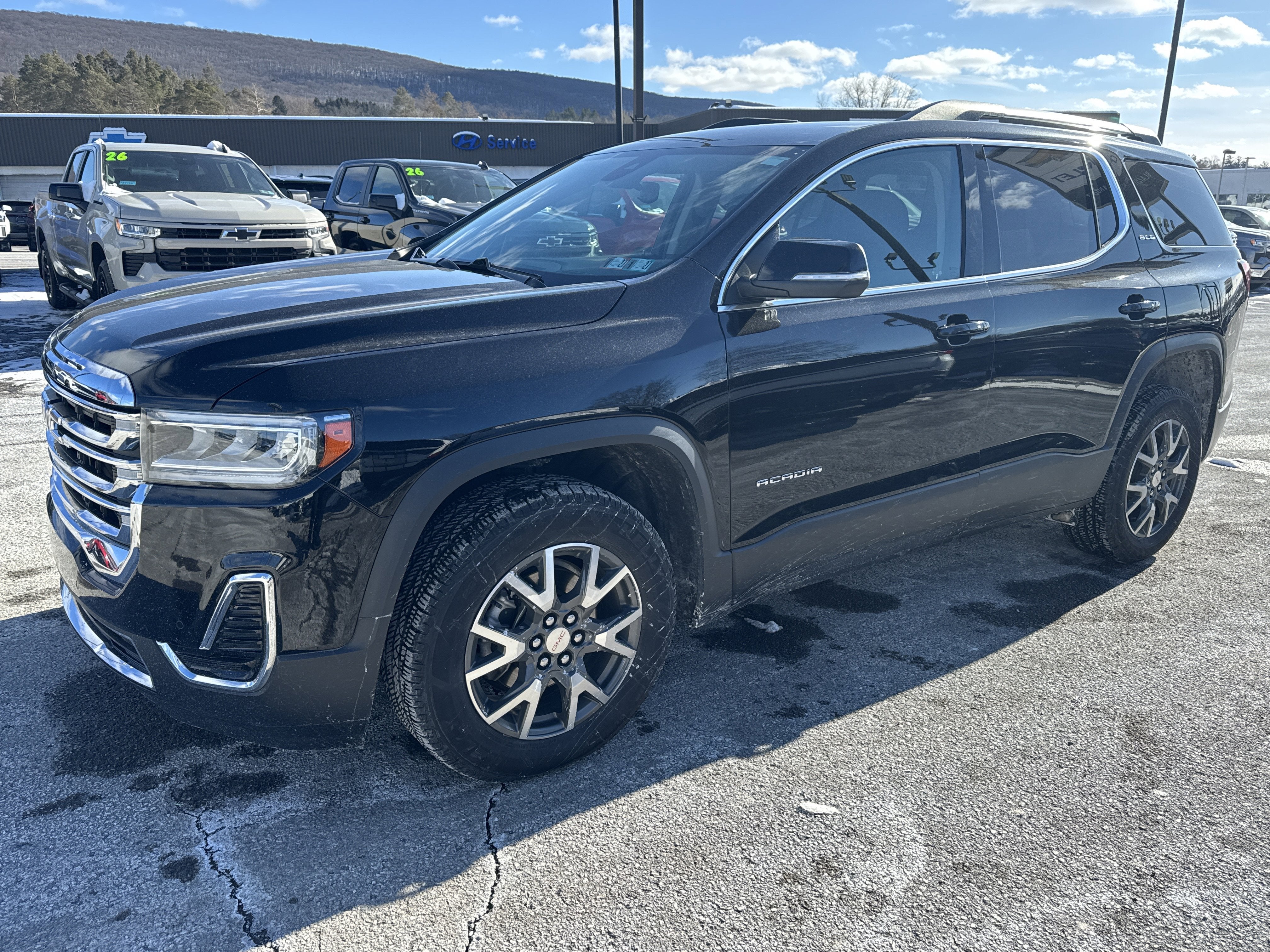 2023 GMC Acadia SLE