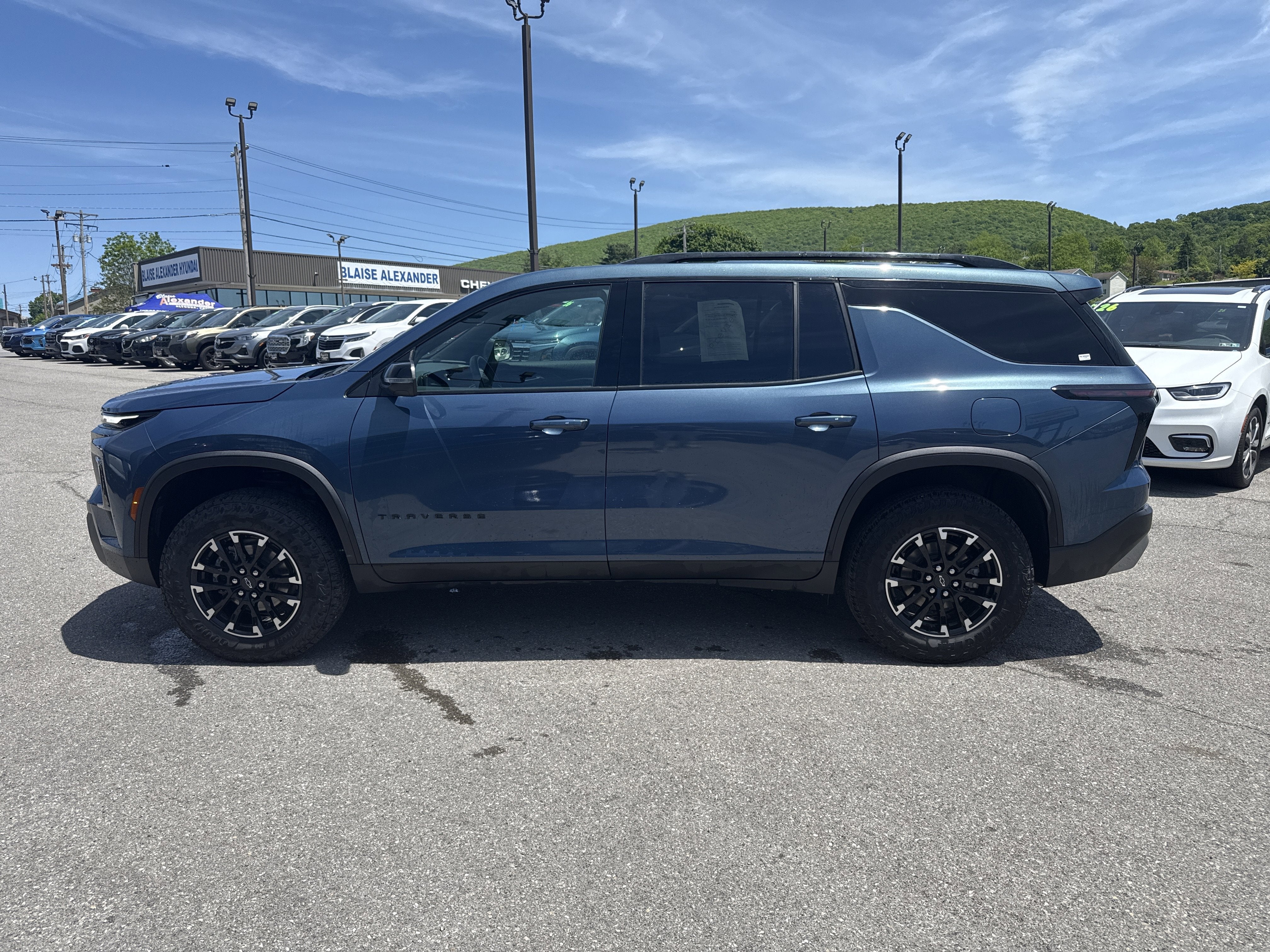 2025 Chevrolet Traverse AWD Z71