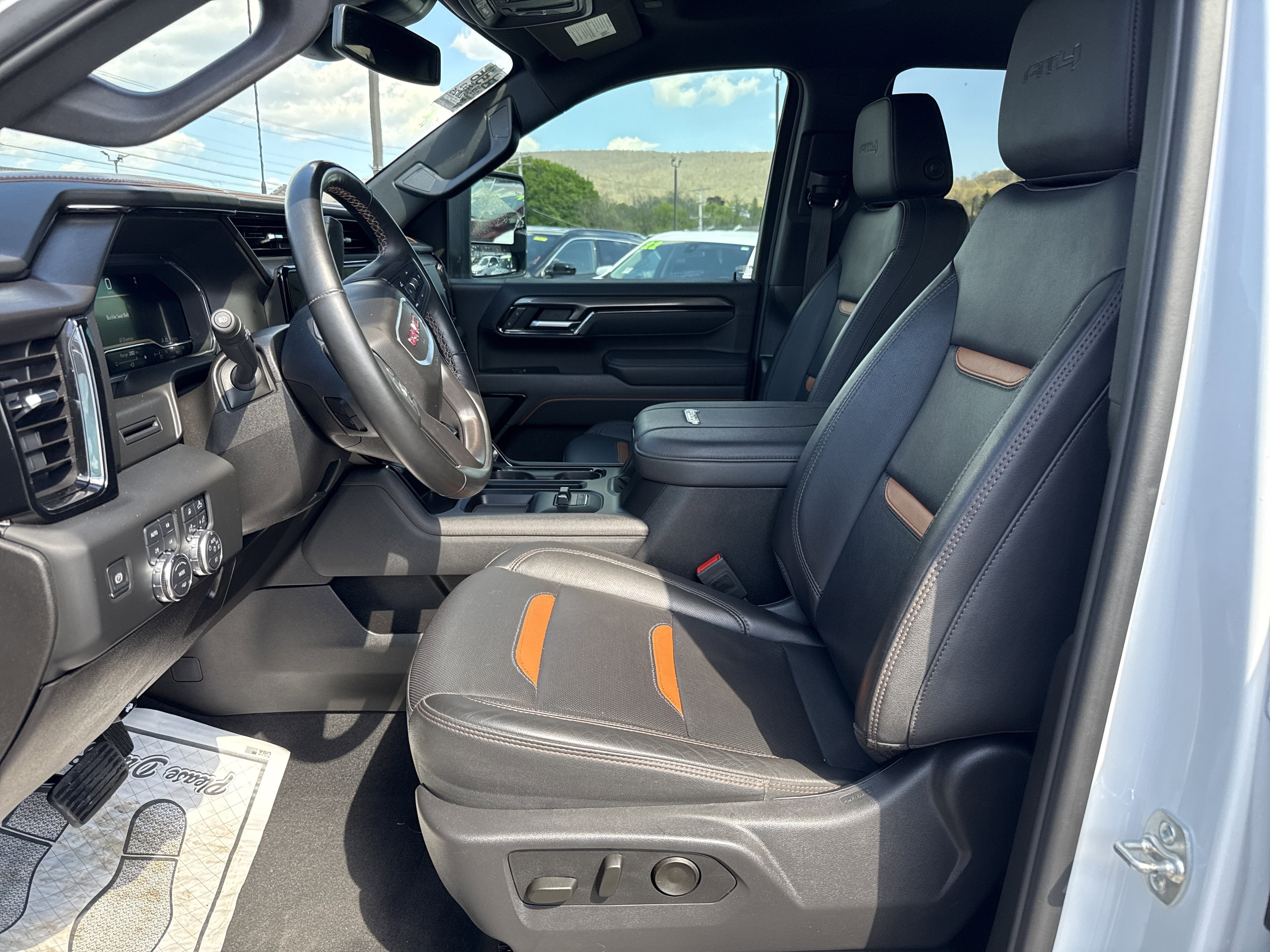 2025 GMC Sierra 2500HD AT4