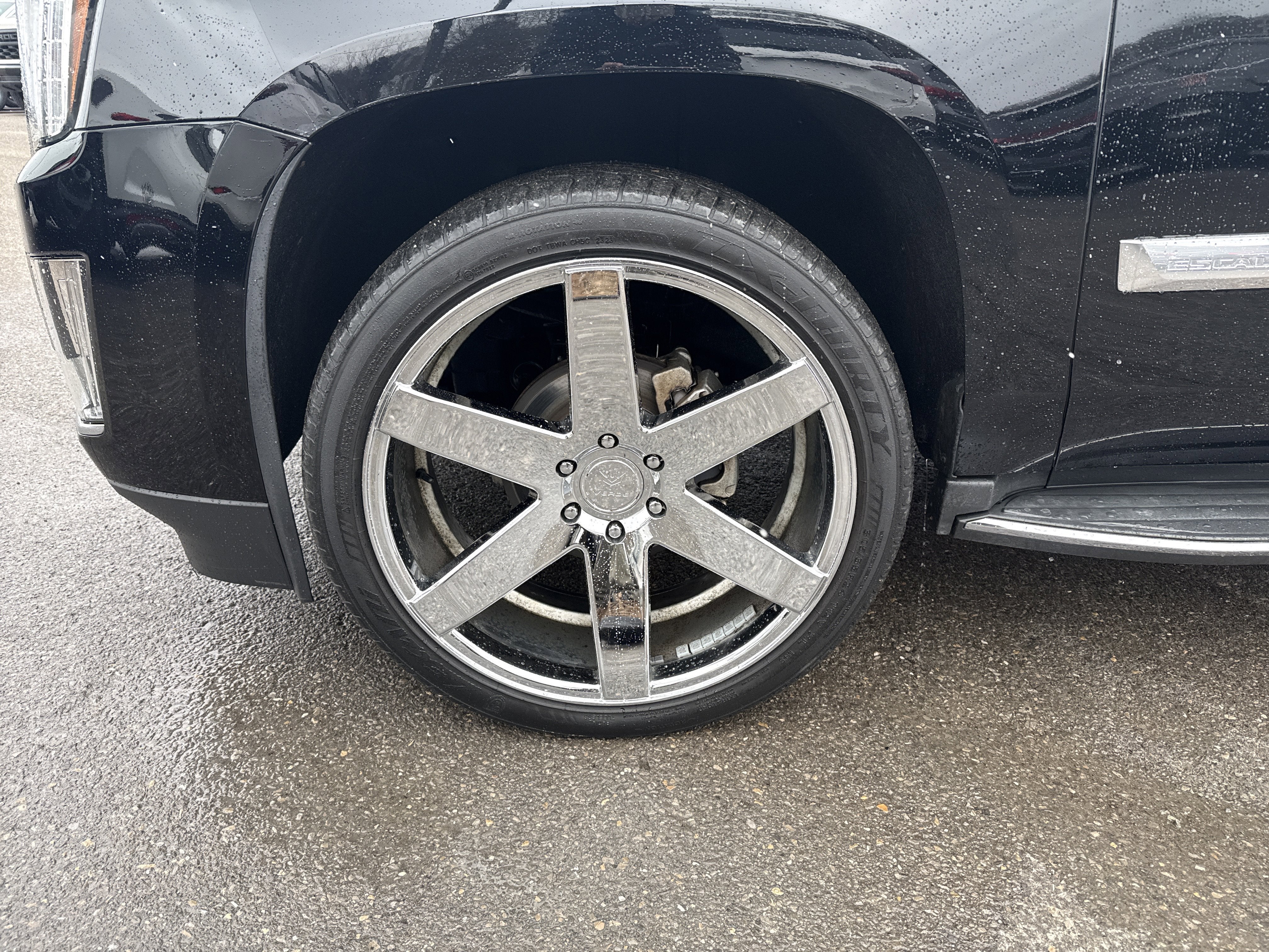 2016 Cadillac Escalade Luxury Collection