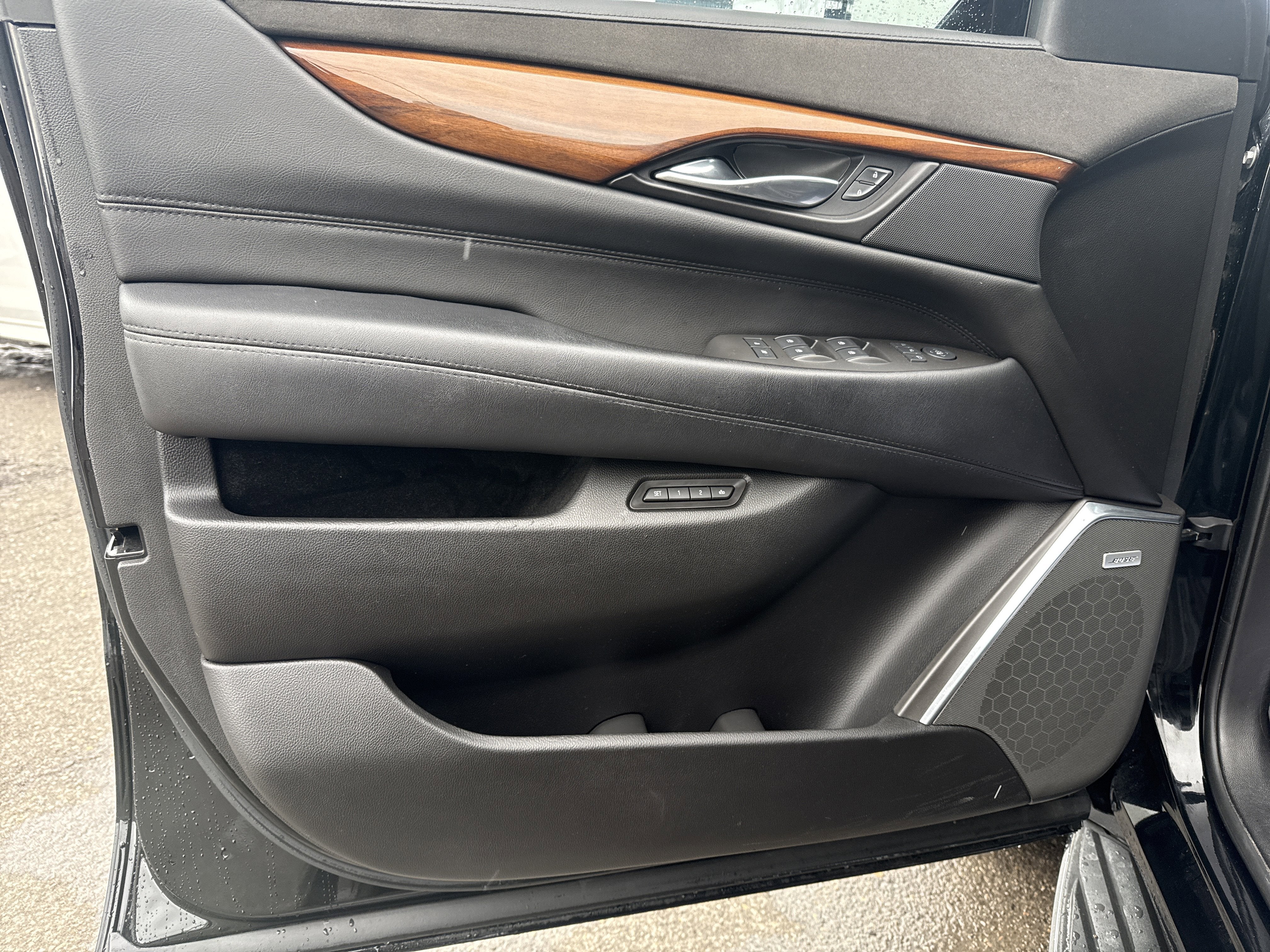 2016 Cadillac Escalade Luxury Collection