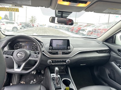 2025 Nissan Altima SR