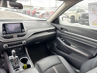 2025 Nissan Altima SR