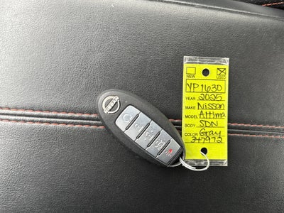 2025 Nissan Altima SR