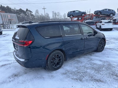2023 Chrysler Pacifica Touring