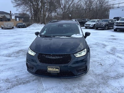 2023 Chrysler Pacifica Touring