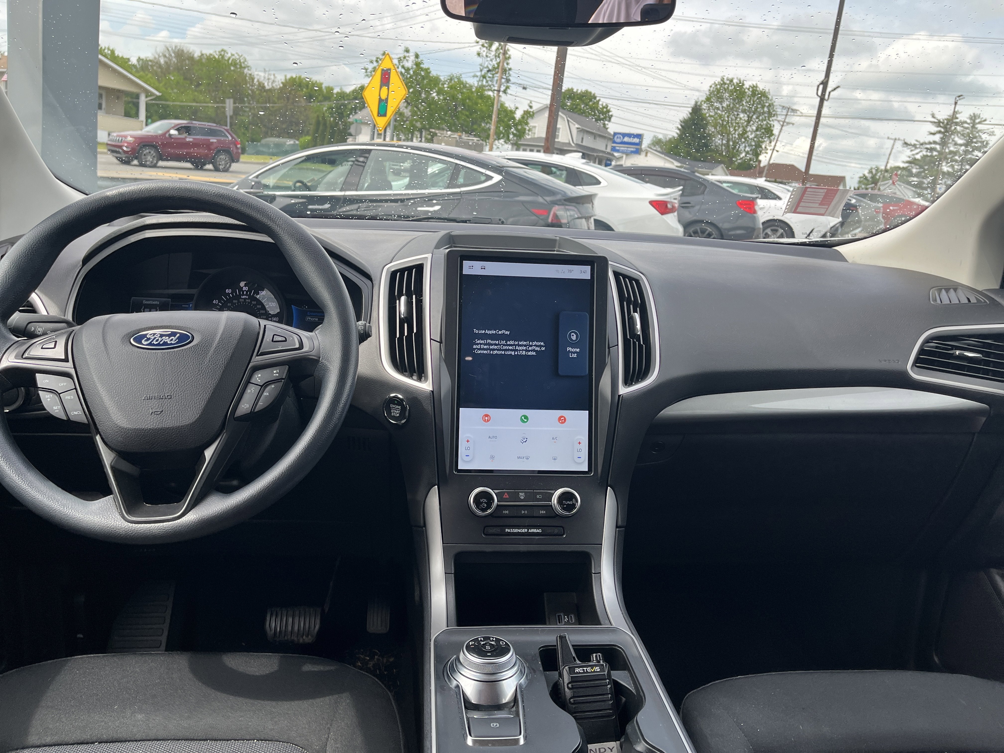 2022 Ford Edge SE