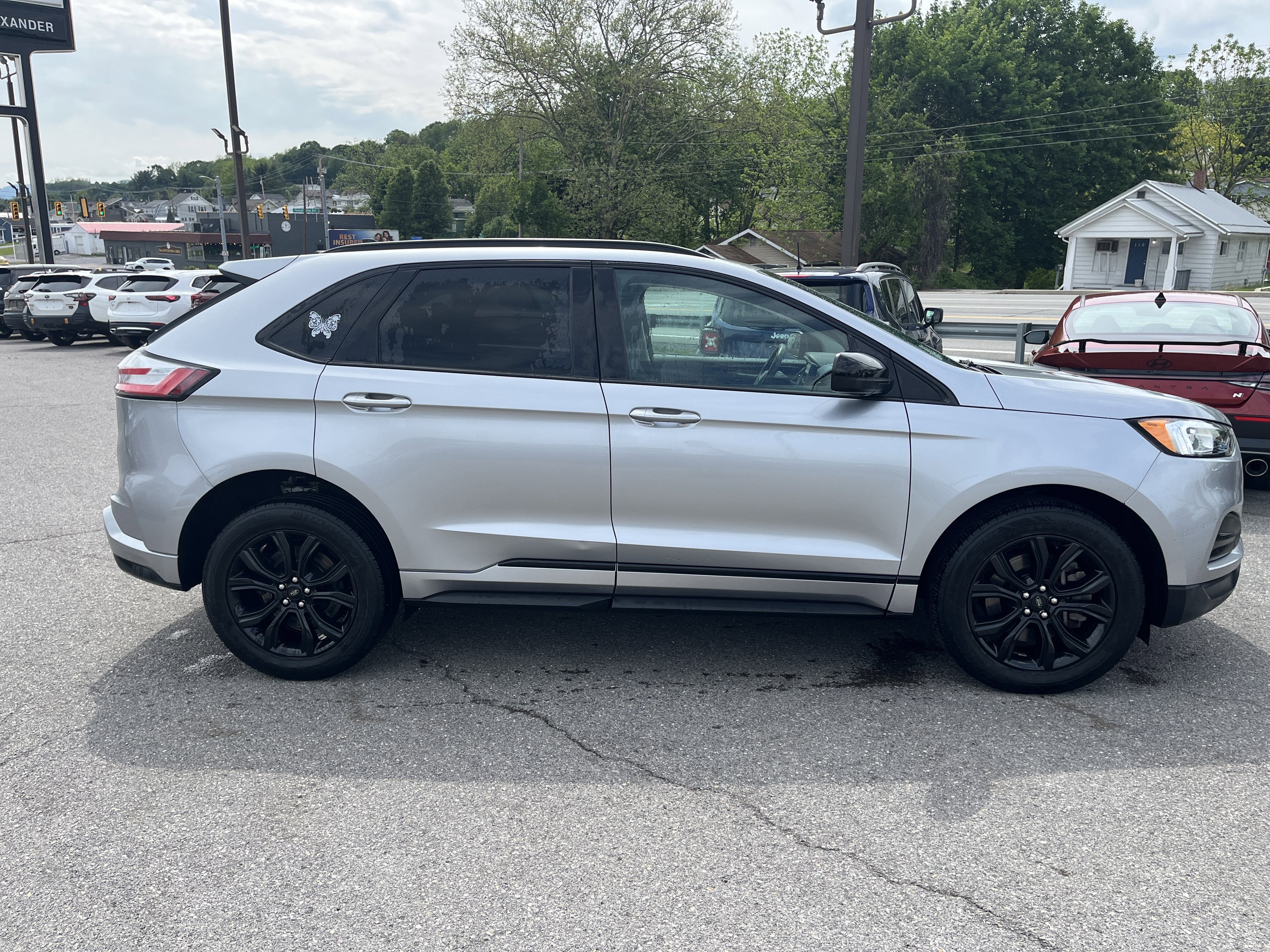 2022 Ford Edge SE