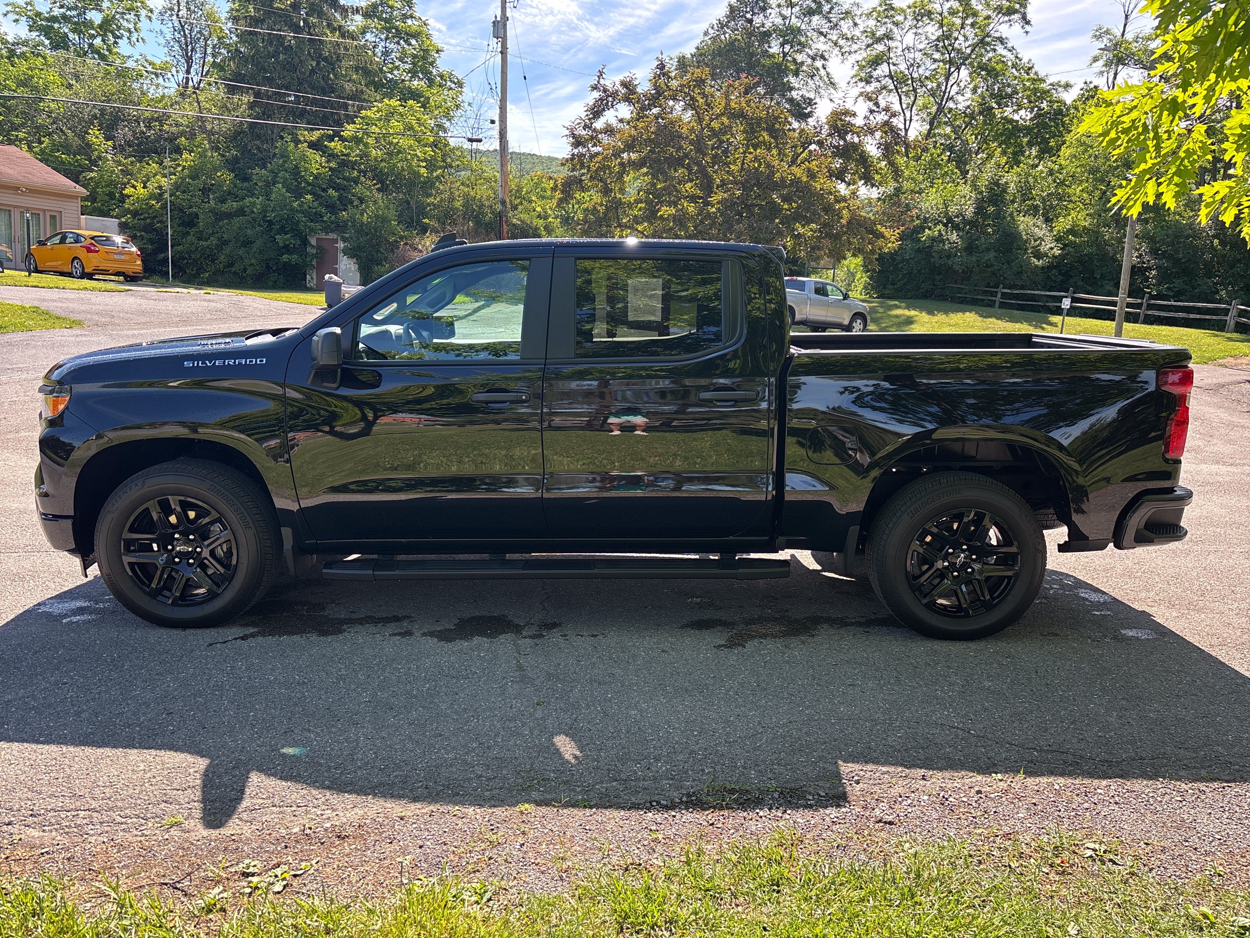 2025 Chevrolet Silverado 1500 Custom
