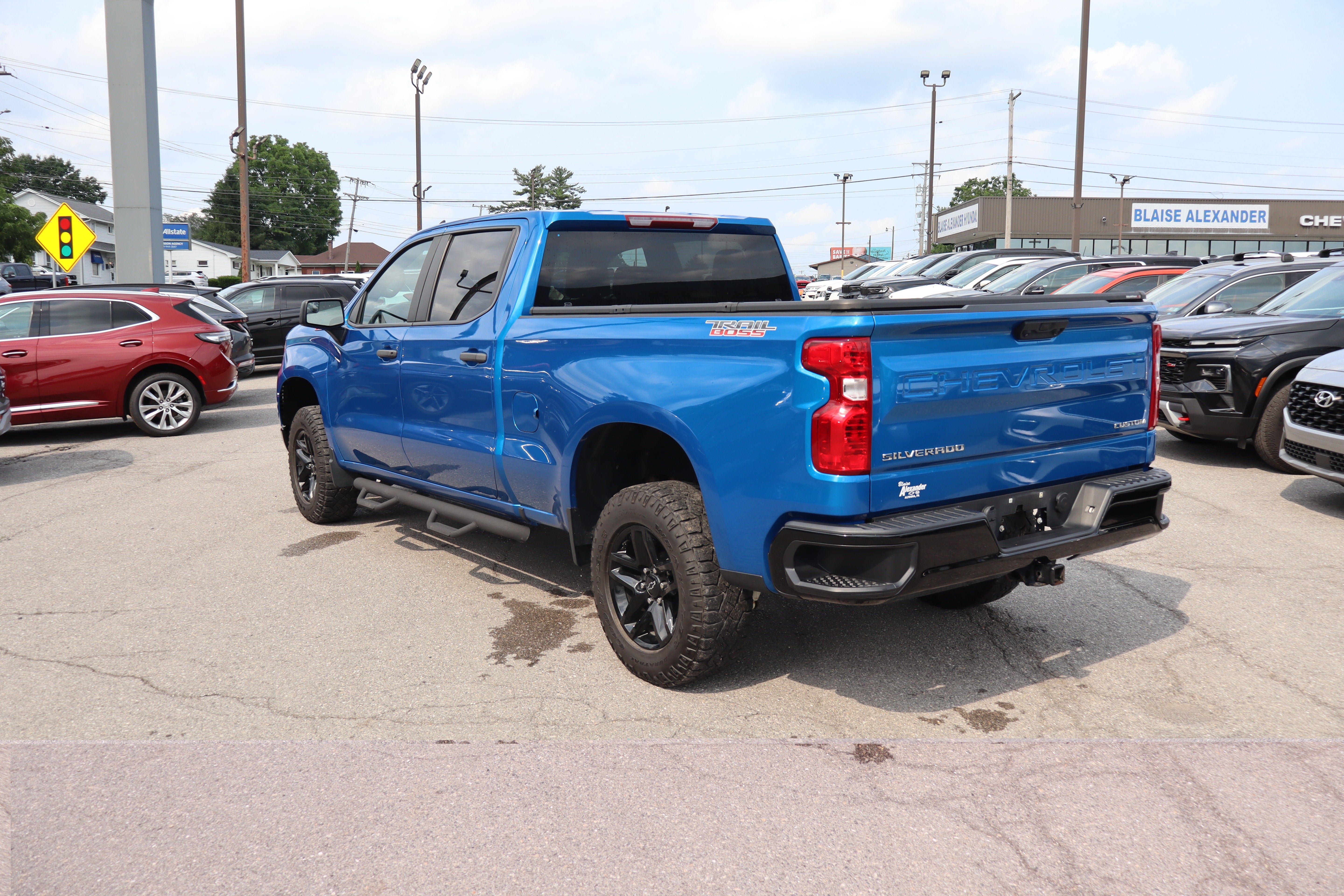 2023 Chevrolet Silverado 1500 Custom Trail Boss